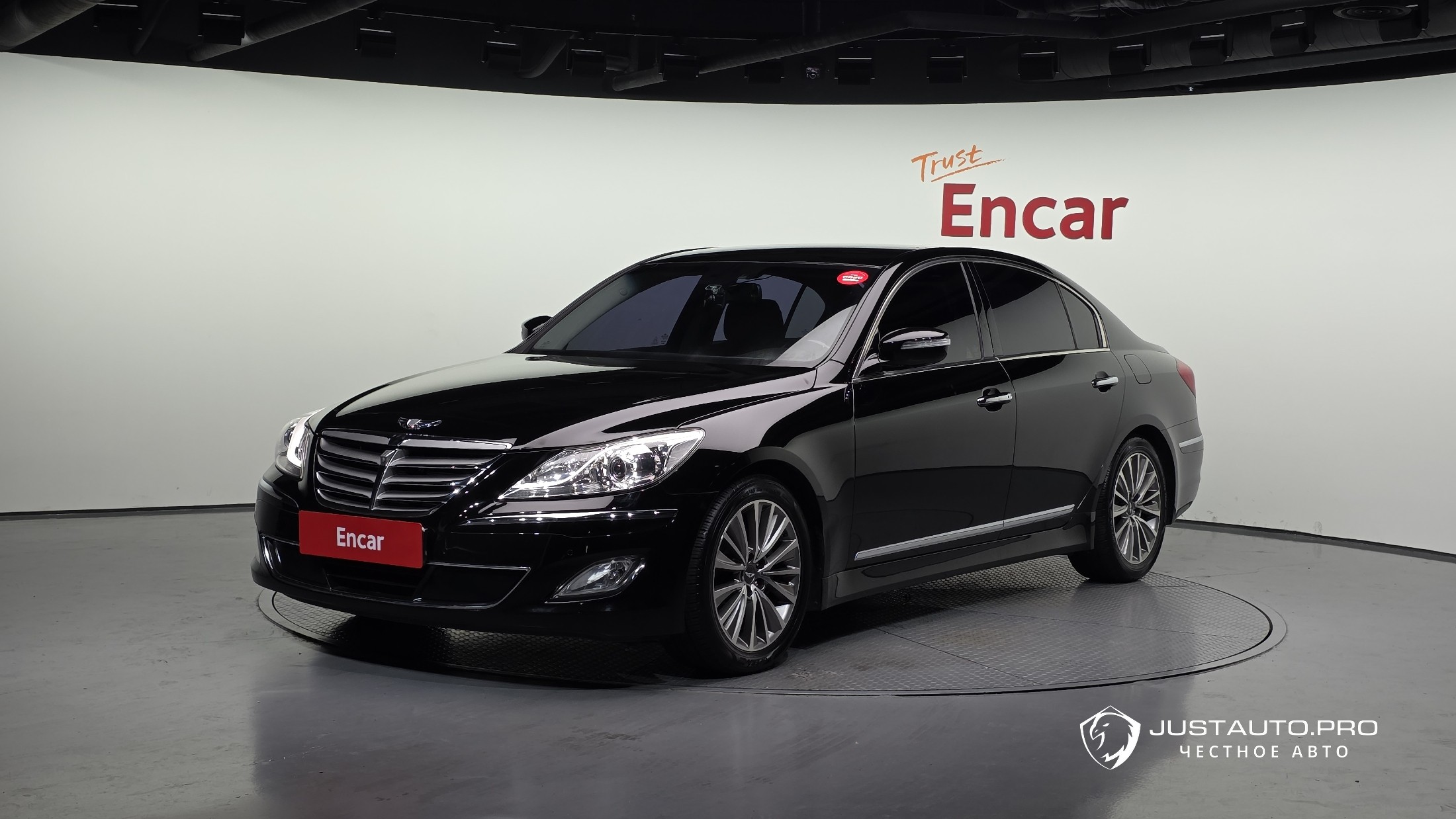 Автомобиль Hyundai Genesis