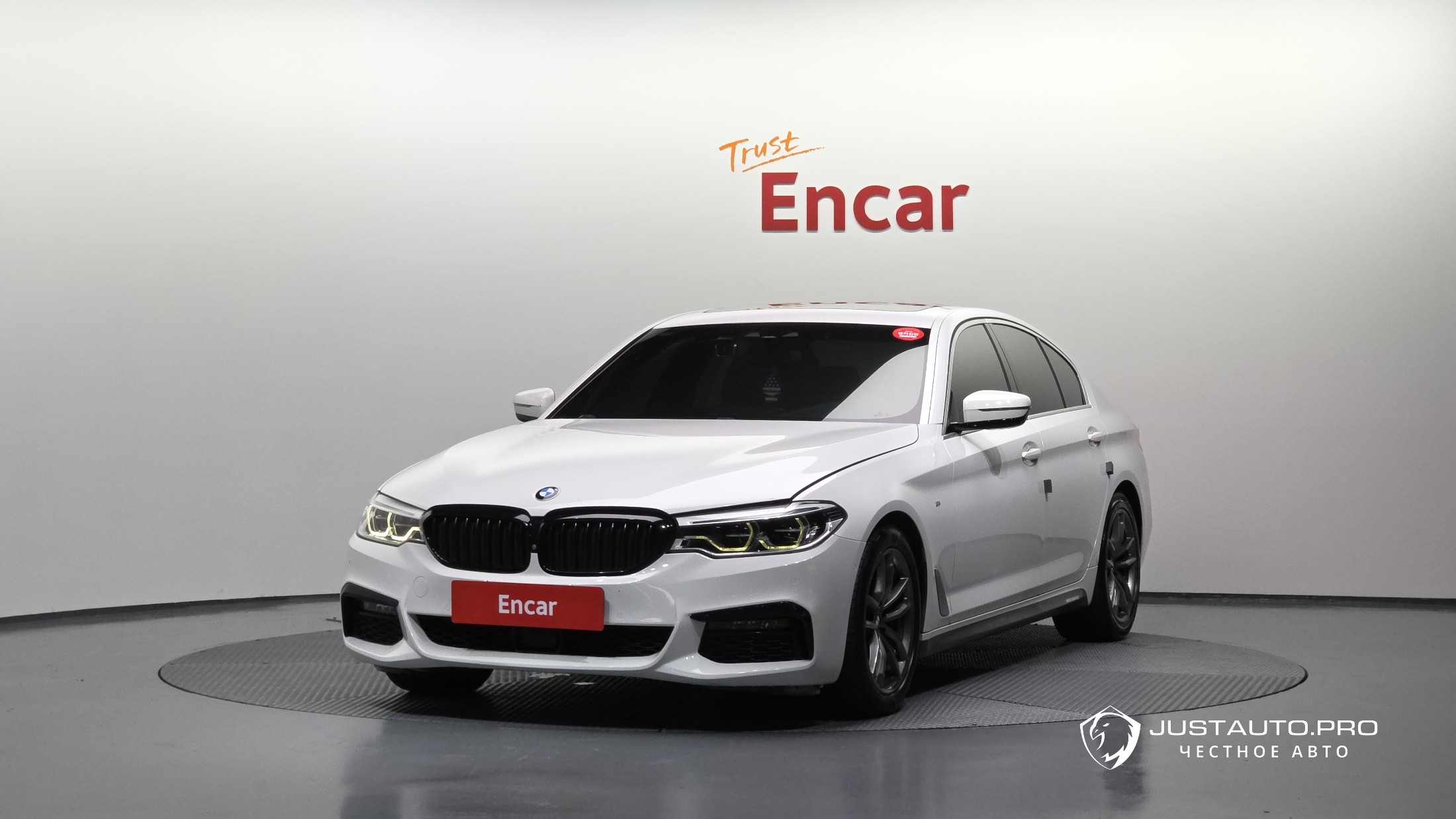 Автомобиль BMW 5-Series