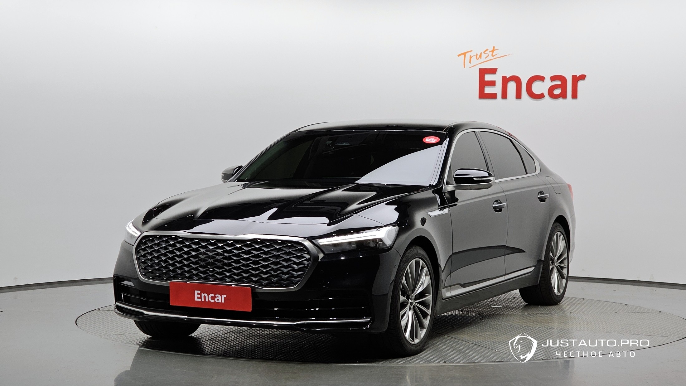 Автомобиль Kia K9