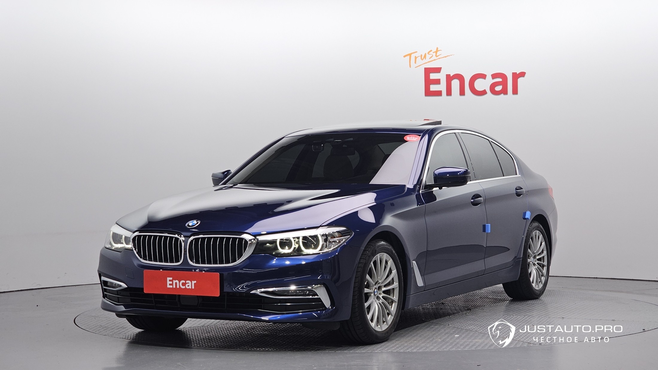 Автомобиль BMW 5-Series