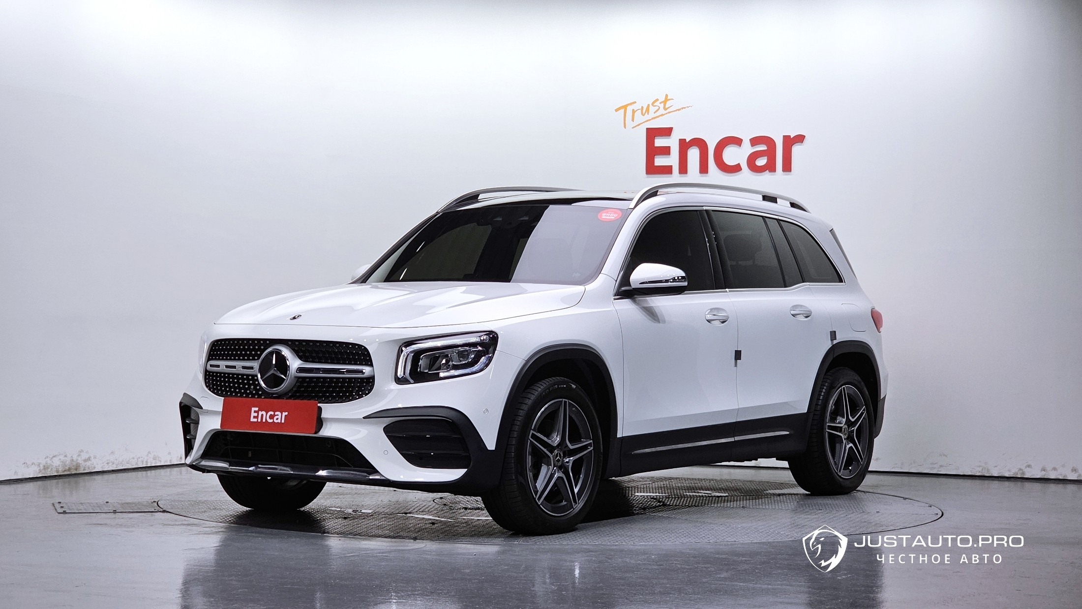 Автомобиль Mercedes-Benz GLB-Class