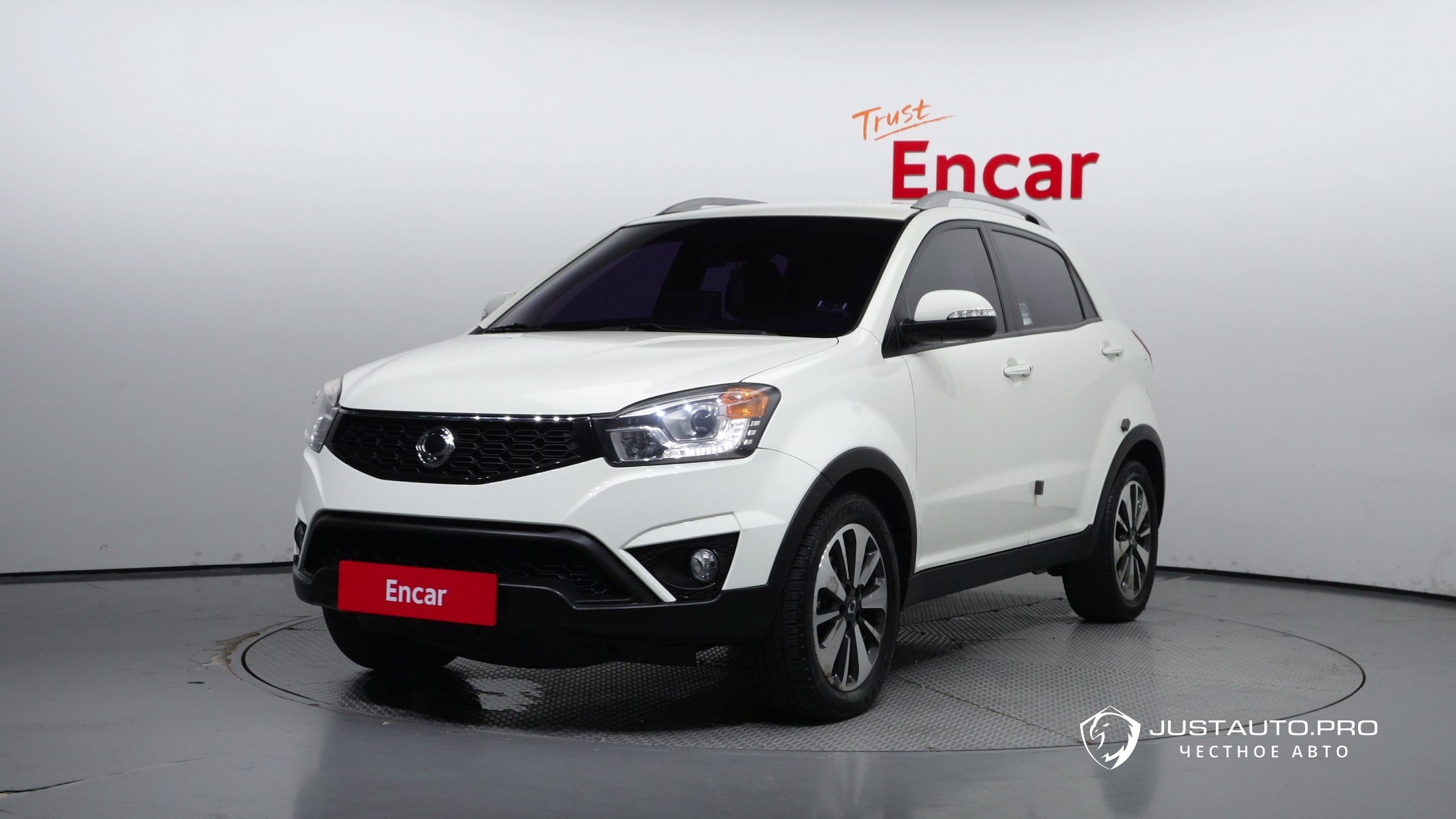 Автомобиль KG_Mobility_Ssangyong KORANDO