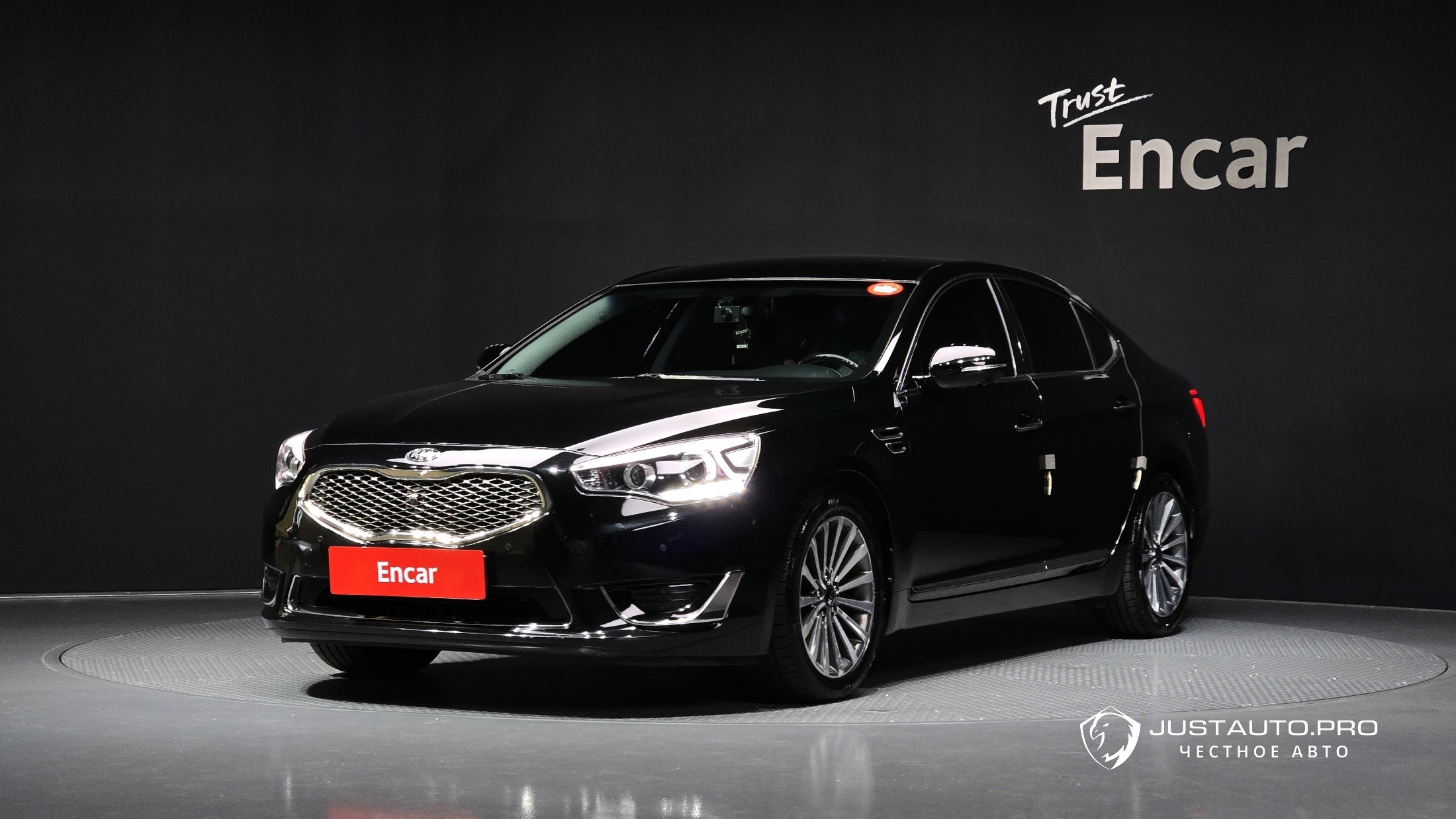 Автомобиль Kia K7