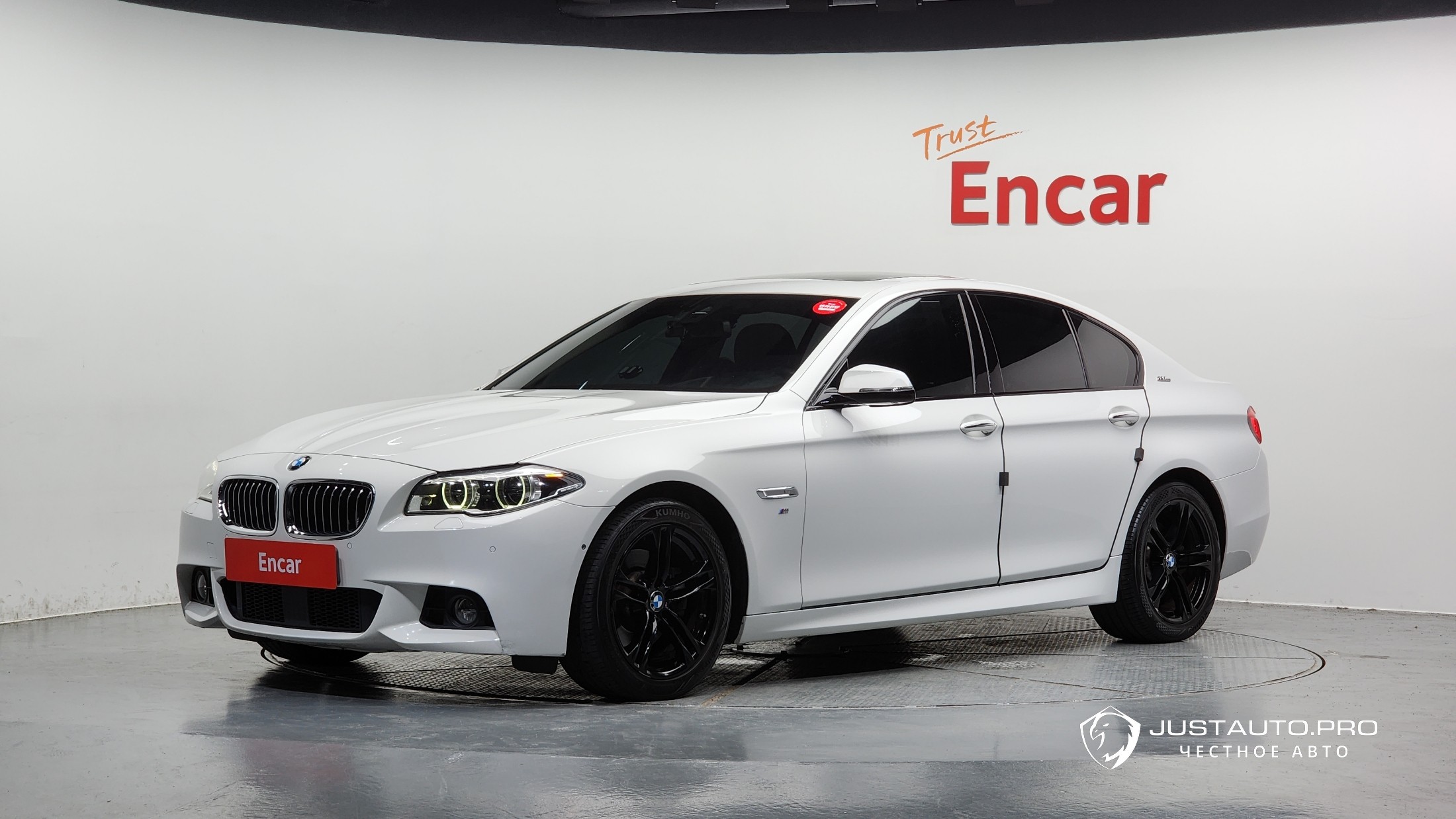 Автомобиль BMW 5-Series