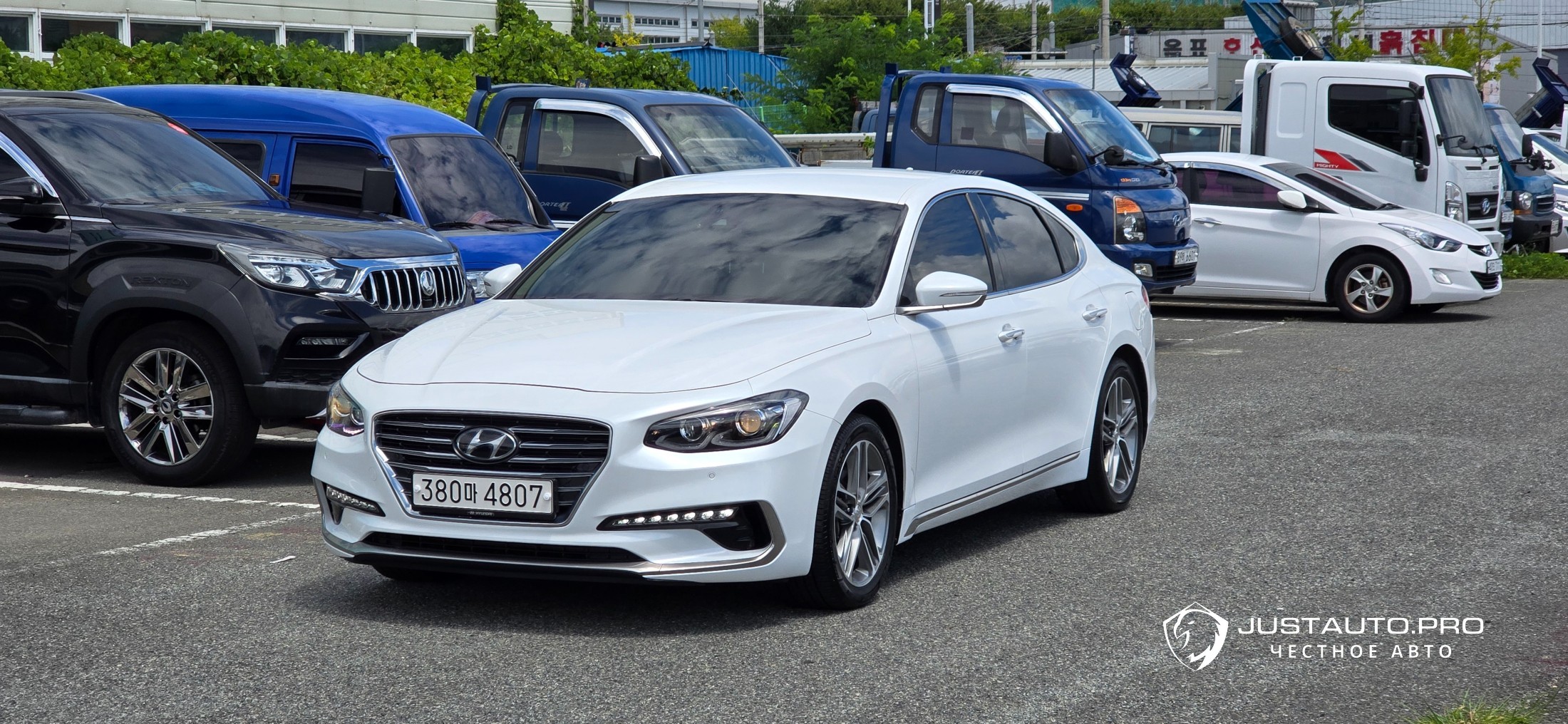 Автомобиль Hyundai Grandeur