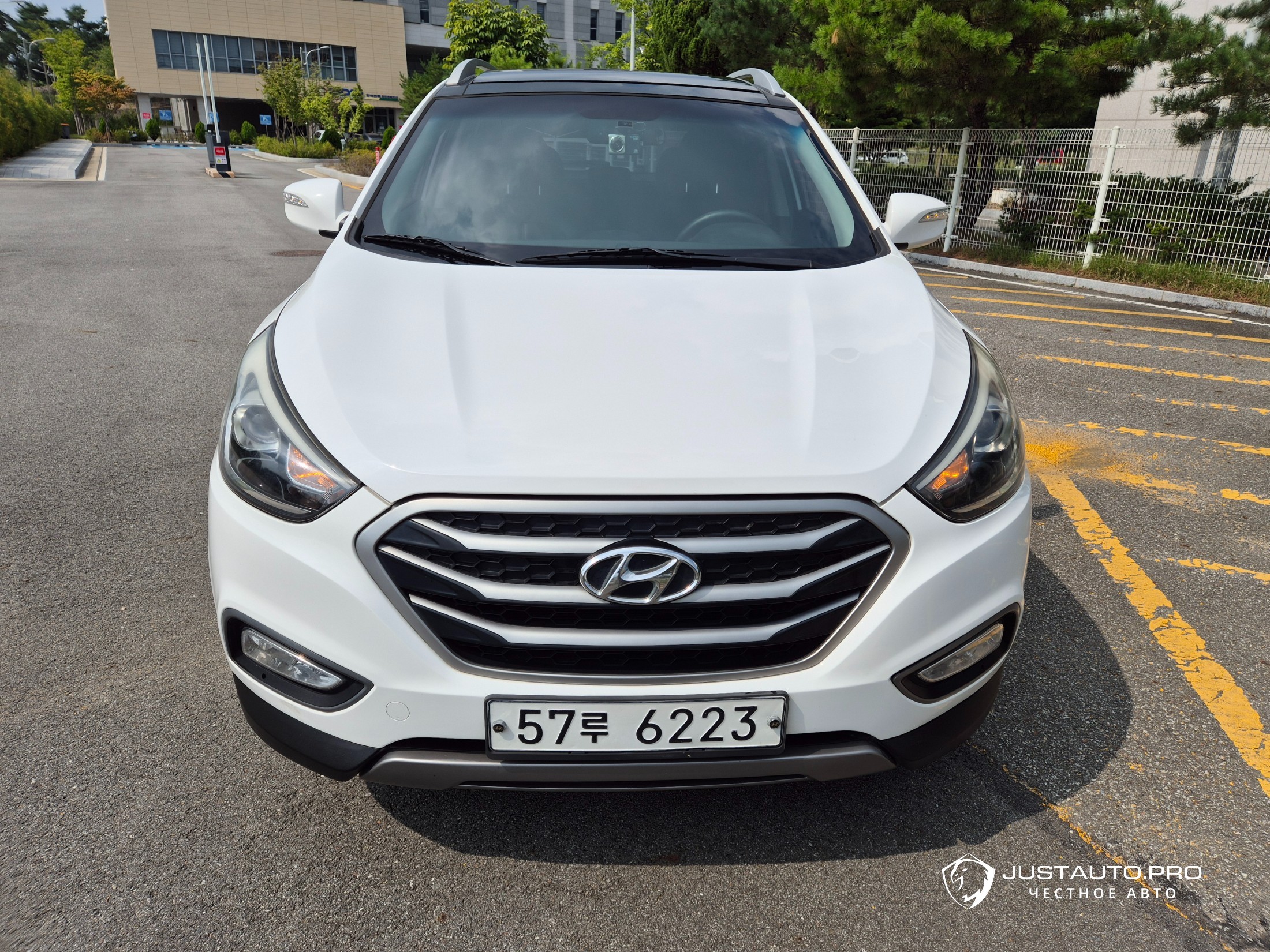 Автомобиль Hyundai Tucson