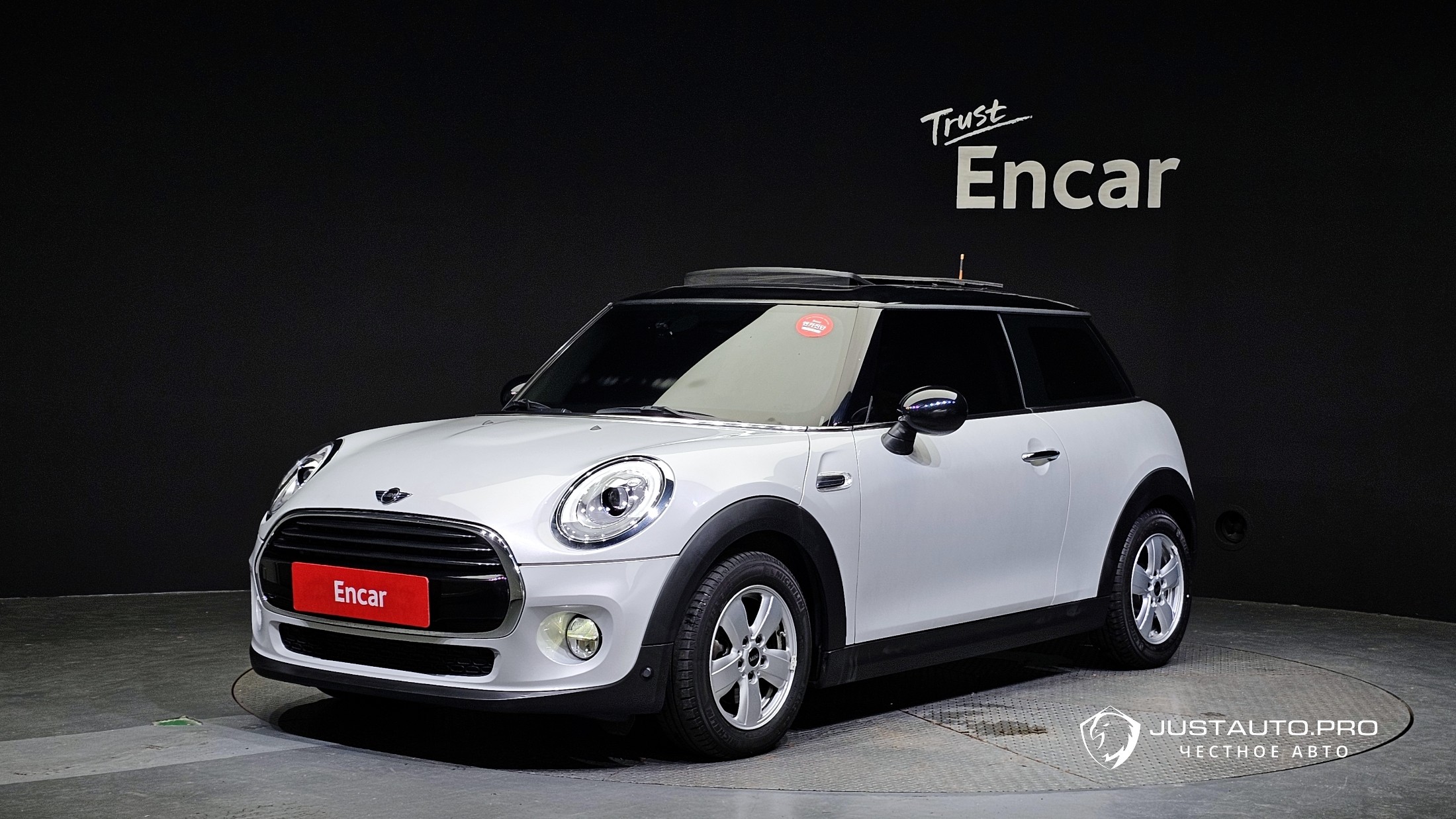 Автомобиль Mini Cooper