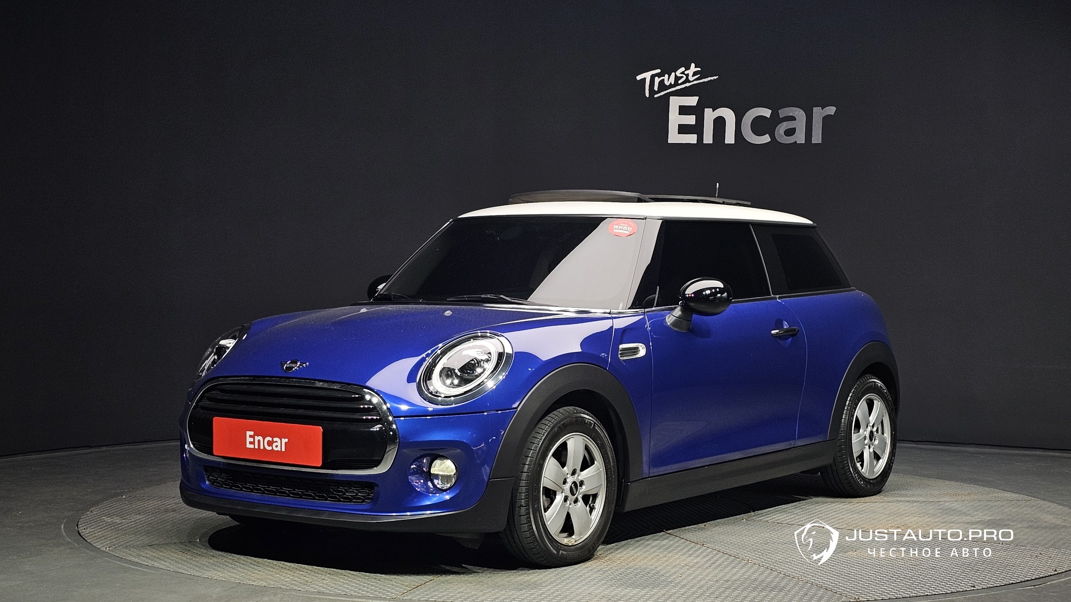 Автомобиль Mini Cooper