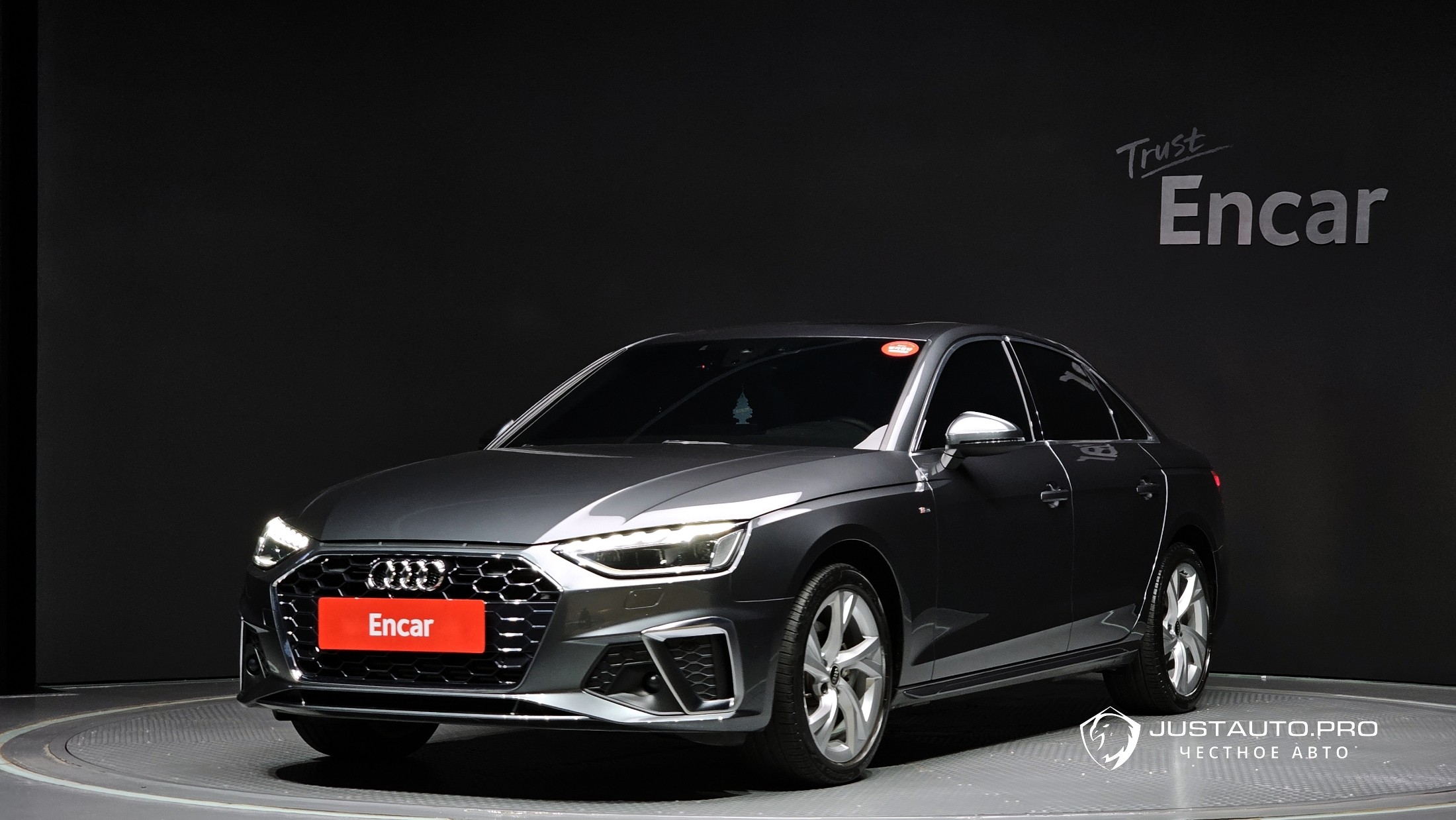 Автомобиль Audi A4