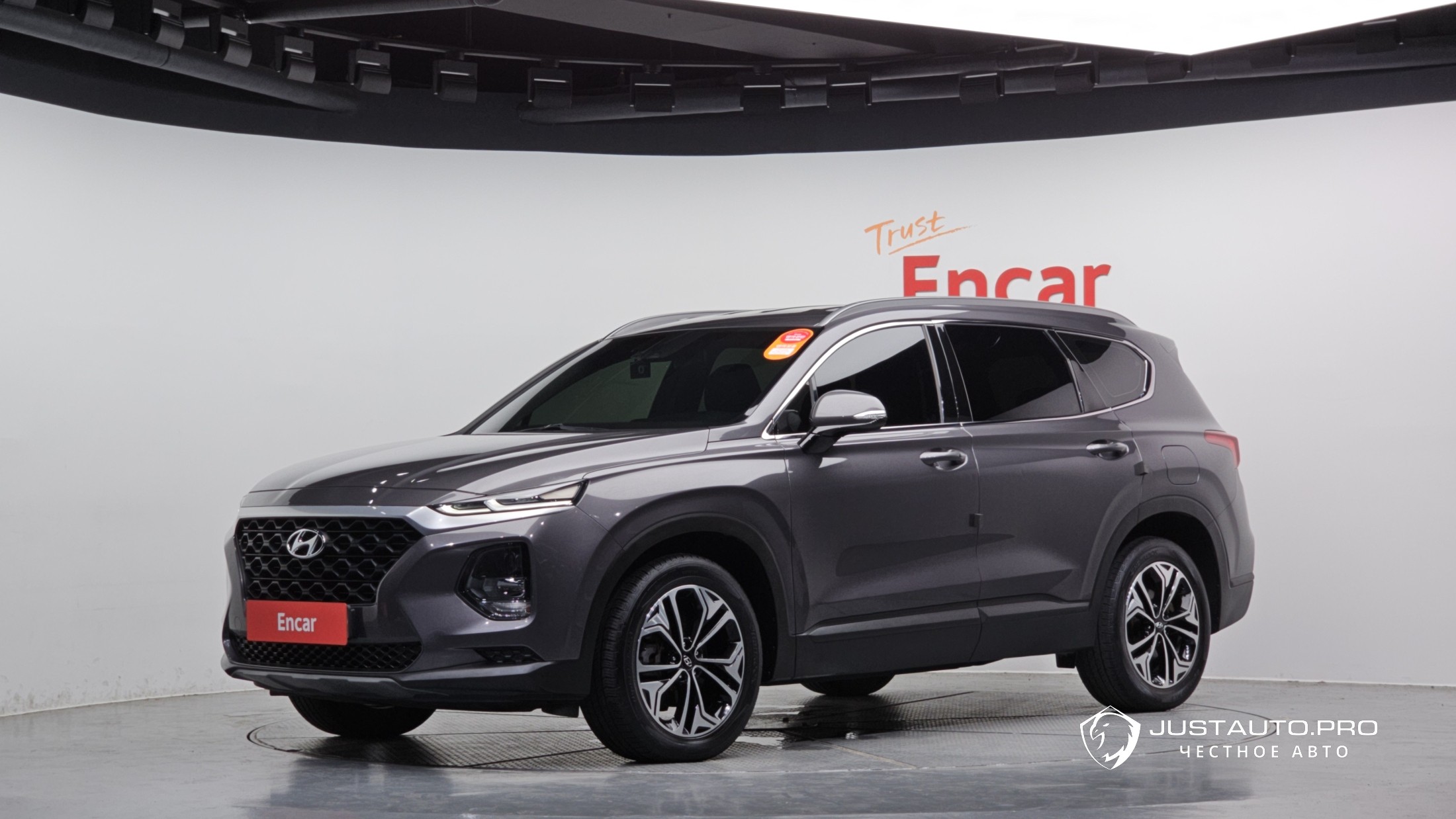 Автомобиль Hyundai Santafe