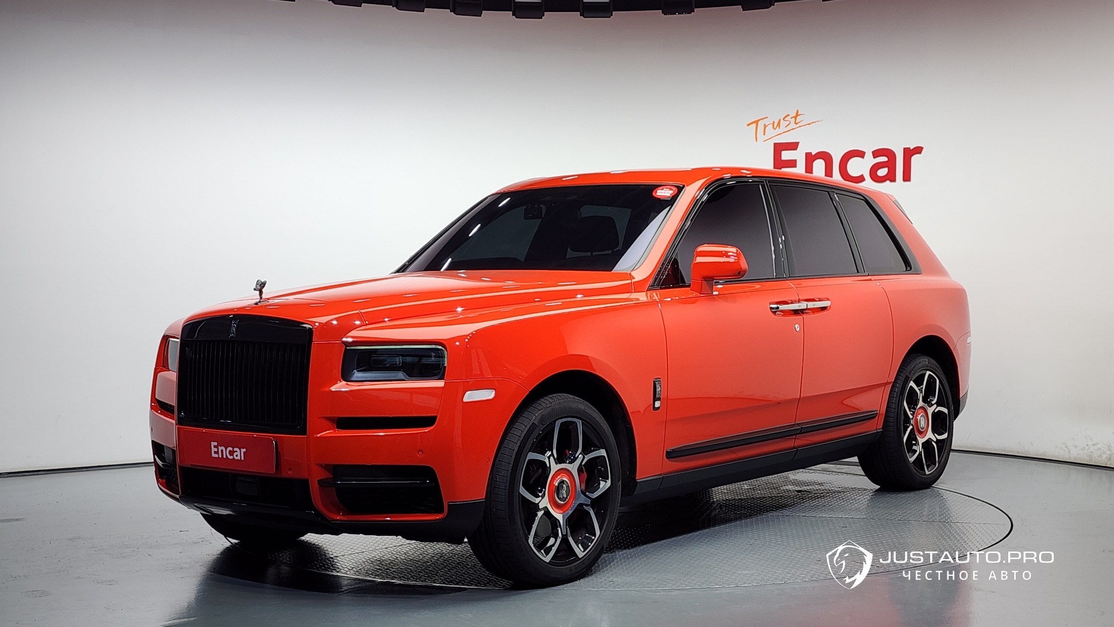 Автомобиль Rolls-Royce Cullinan