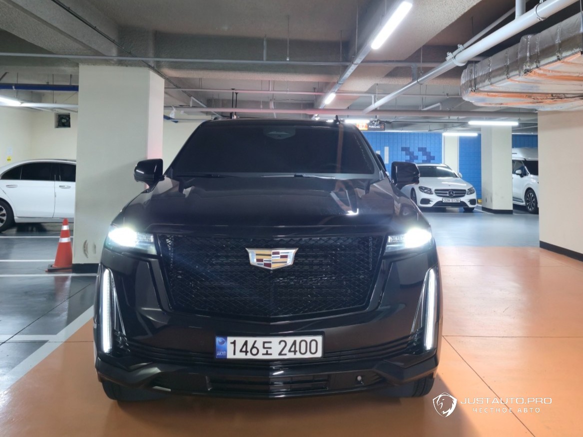 Автомобиль Cadillac Escalade