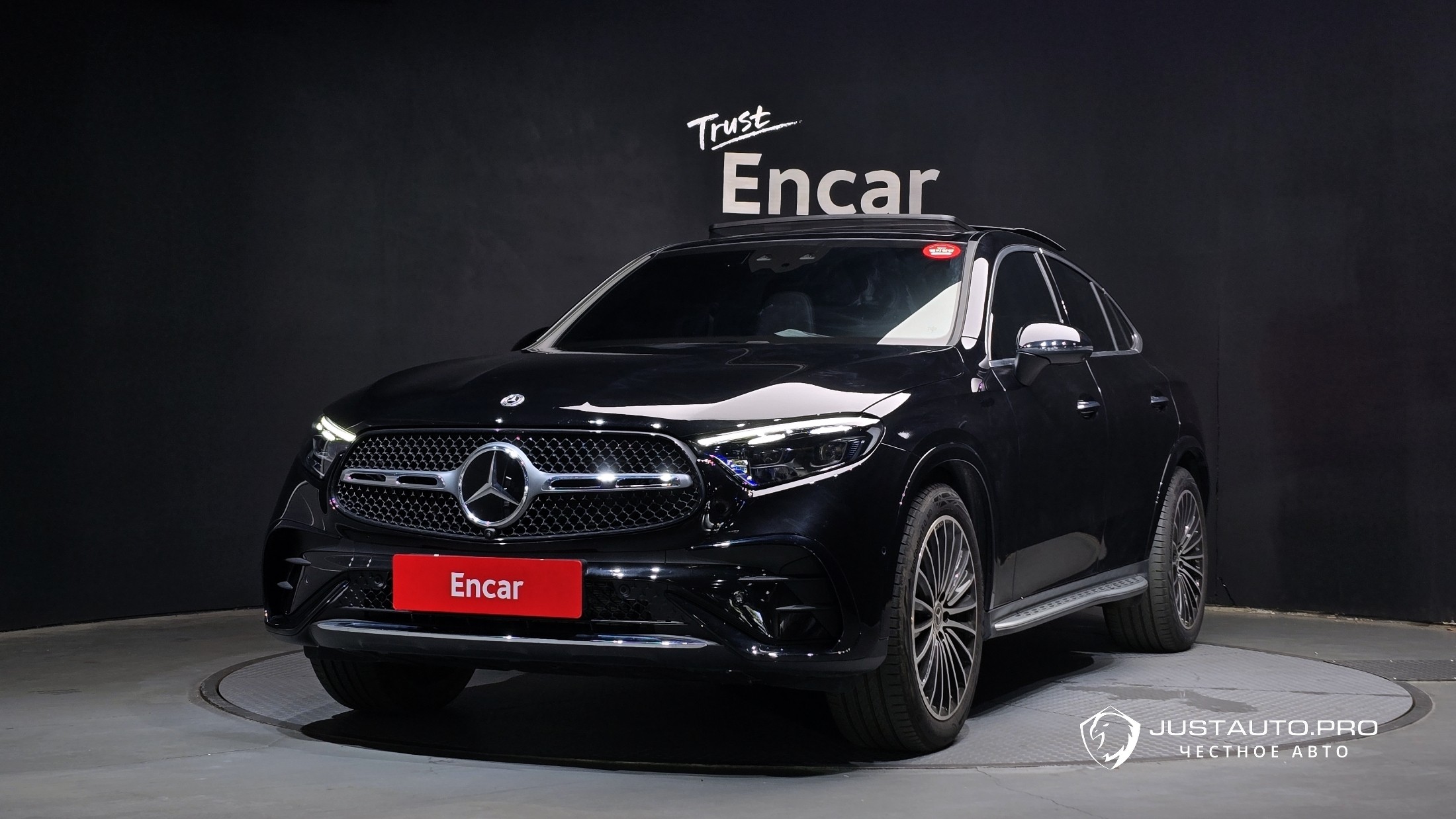 Автомобиль Mercedes-Benz GLC-Class