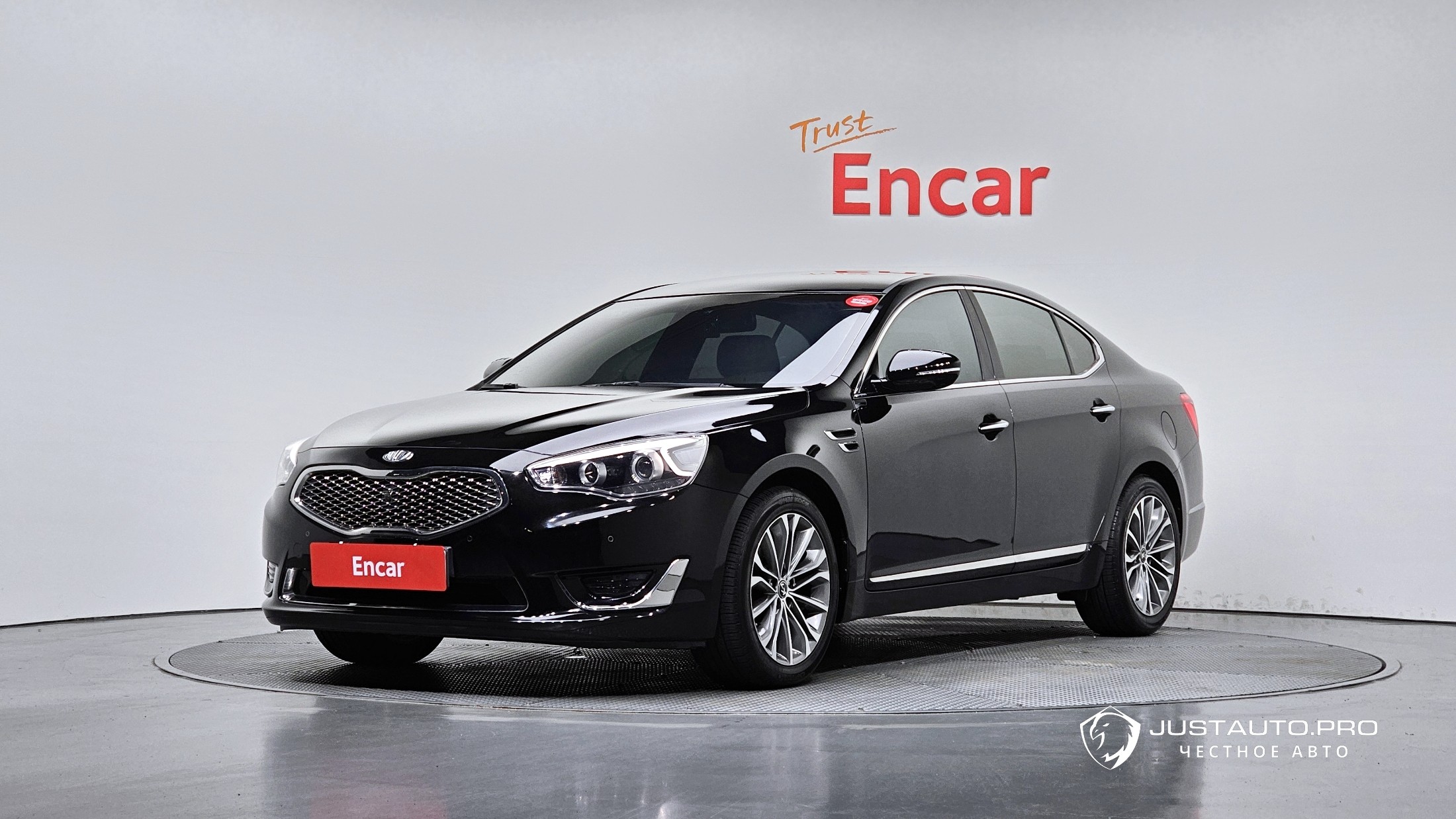 Автомобиль Kia K7