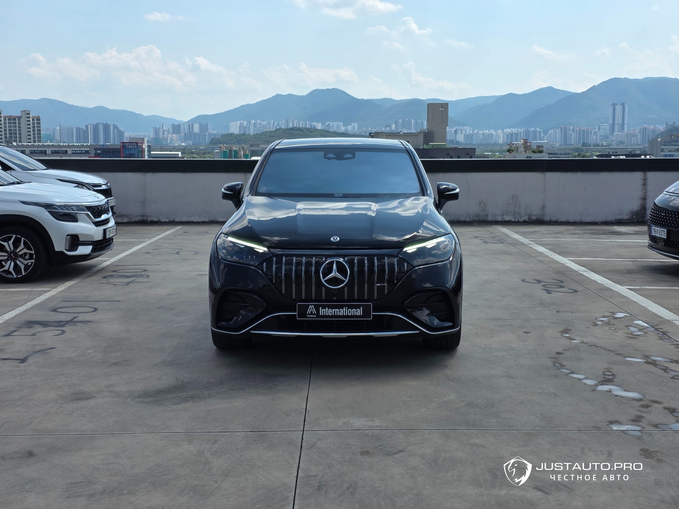 Автомобиль Mercedes-Benz EQE