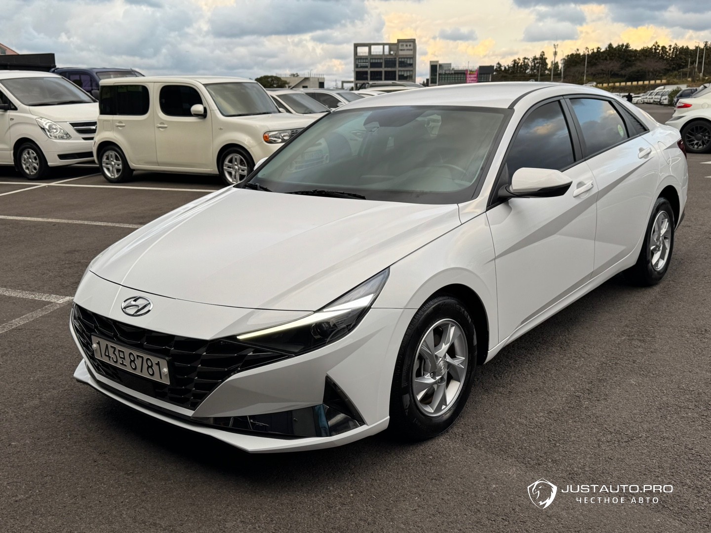 Автомобиль Hyundai AVANTE