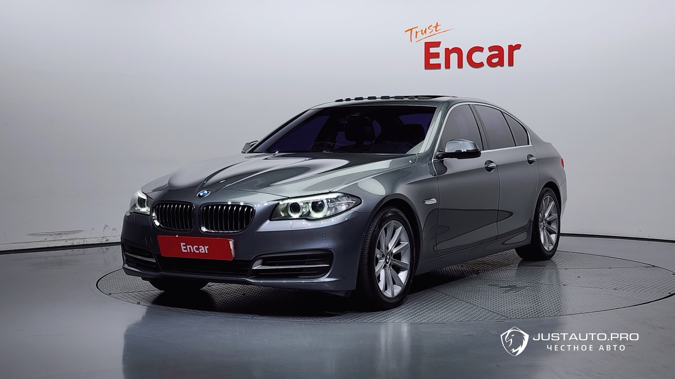 Автомобиль BMW 5-Series