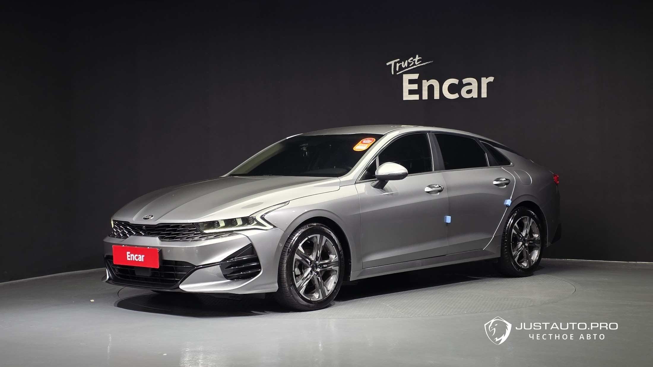 Автомобиль Kia K5