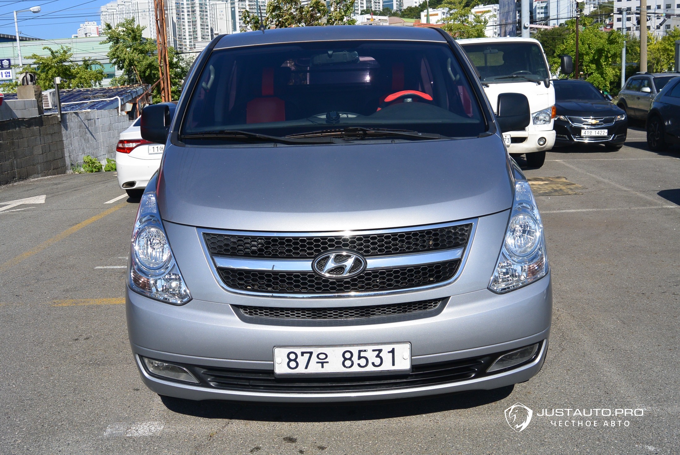 Автомобиль Hyundai Starex