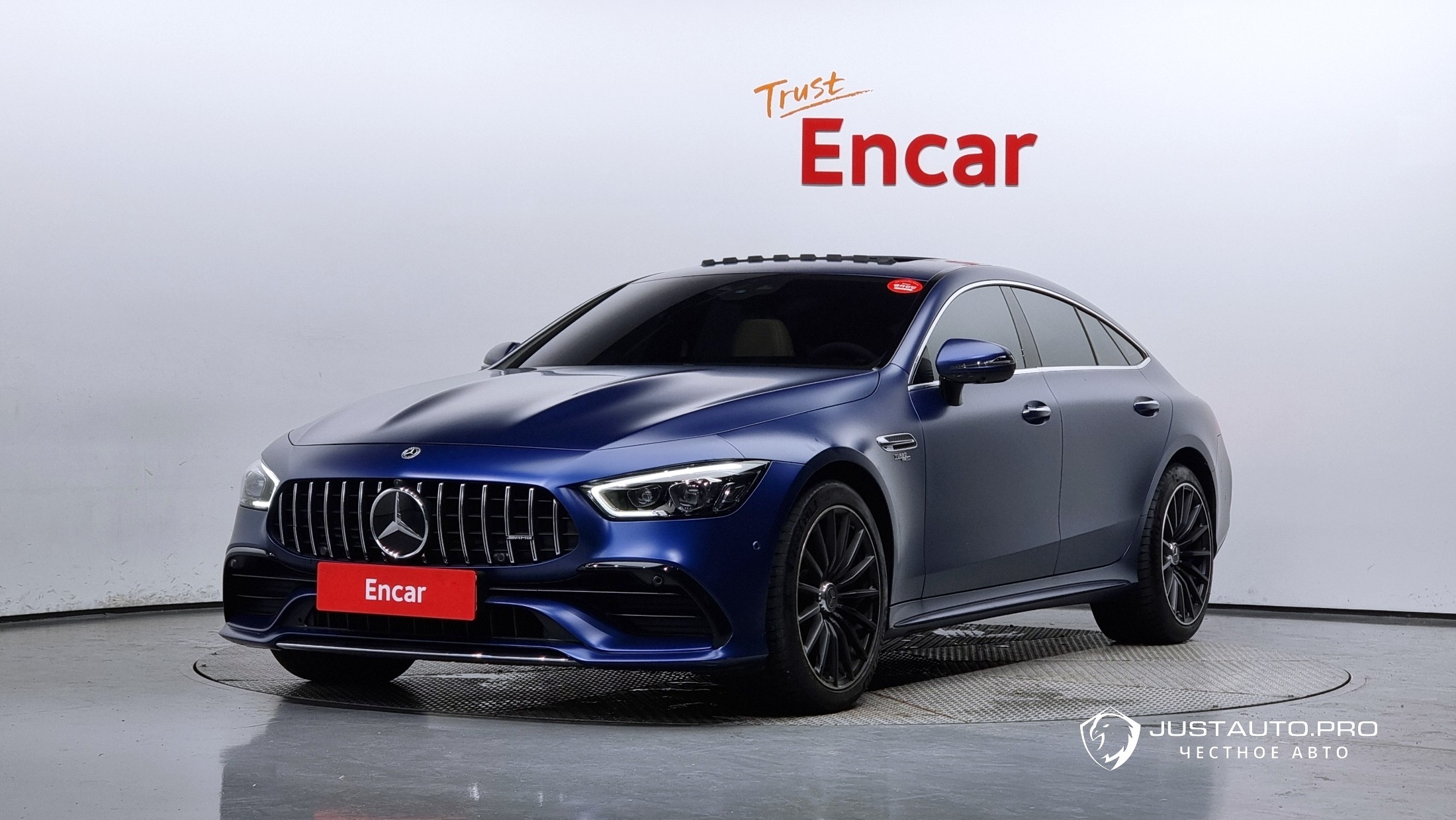 Автомобиль Mercedes-Benz AMG GT