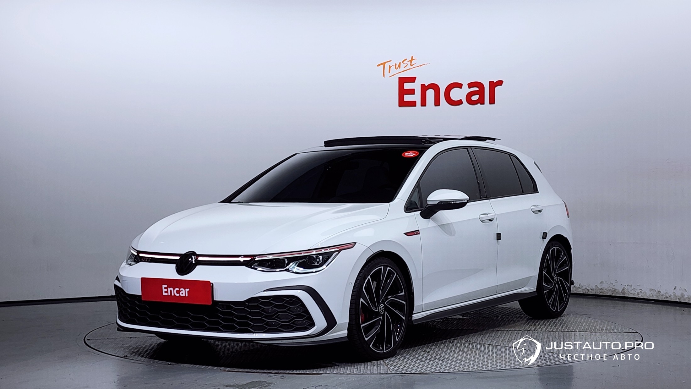 Автомобиль Volkswagen Golf