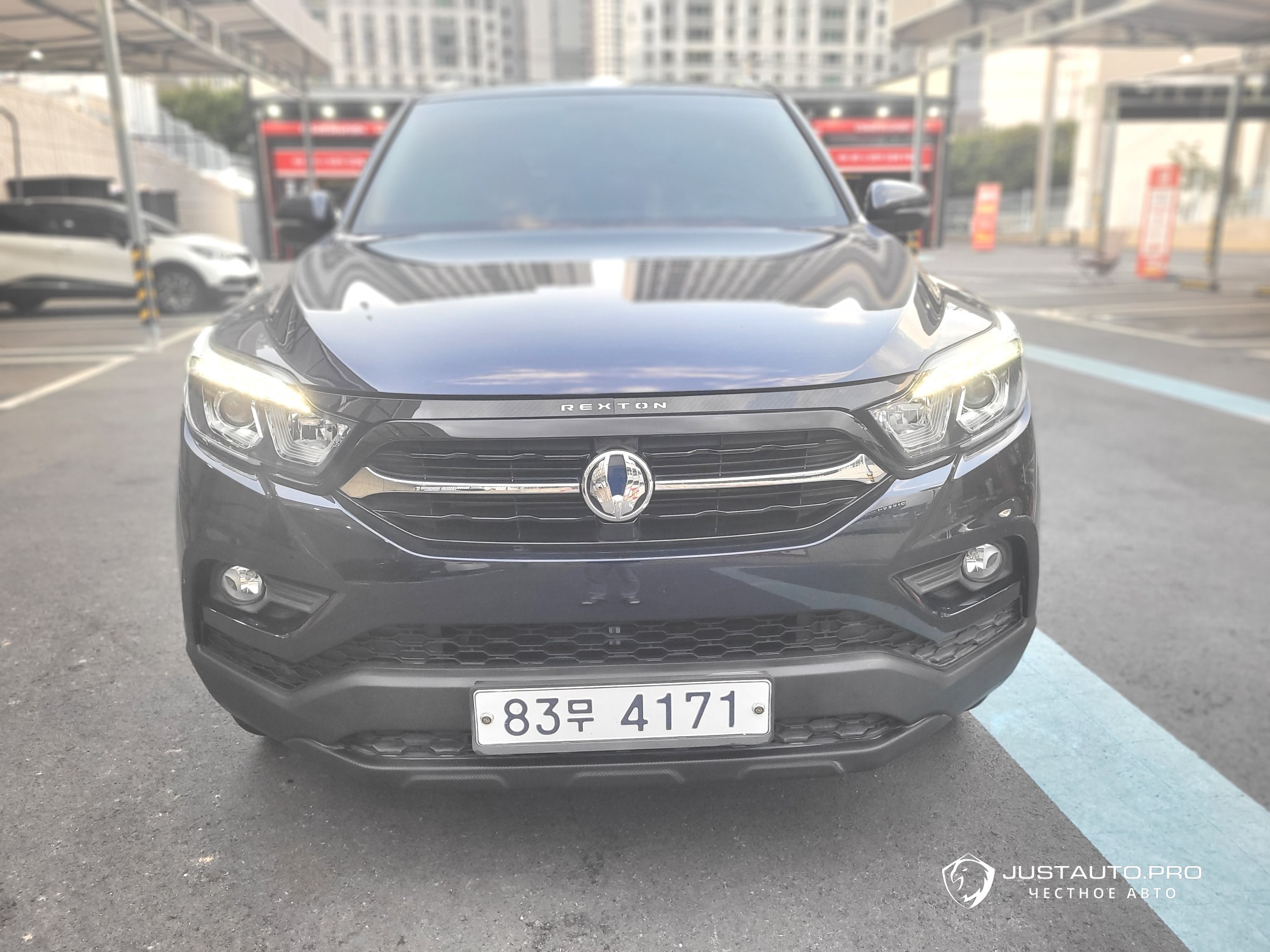 Автомобиль KG_Mobility_Ssangyong Rexton
