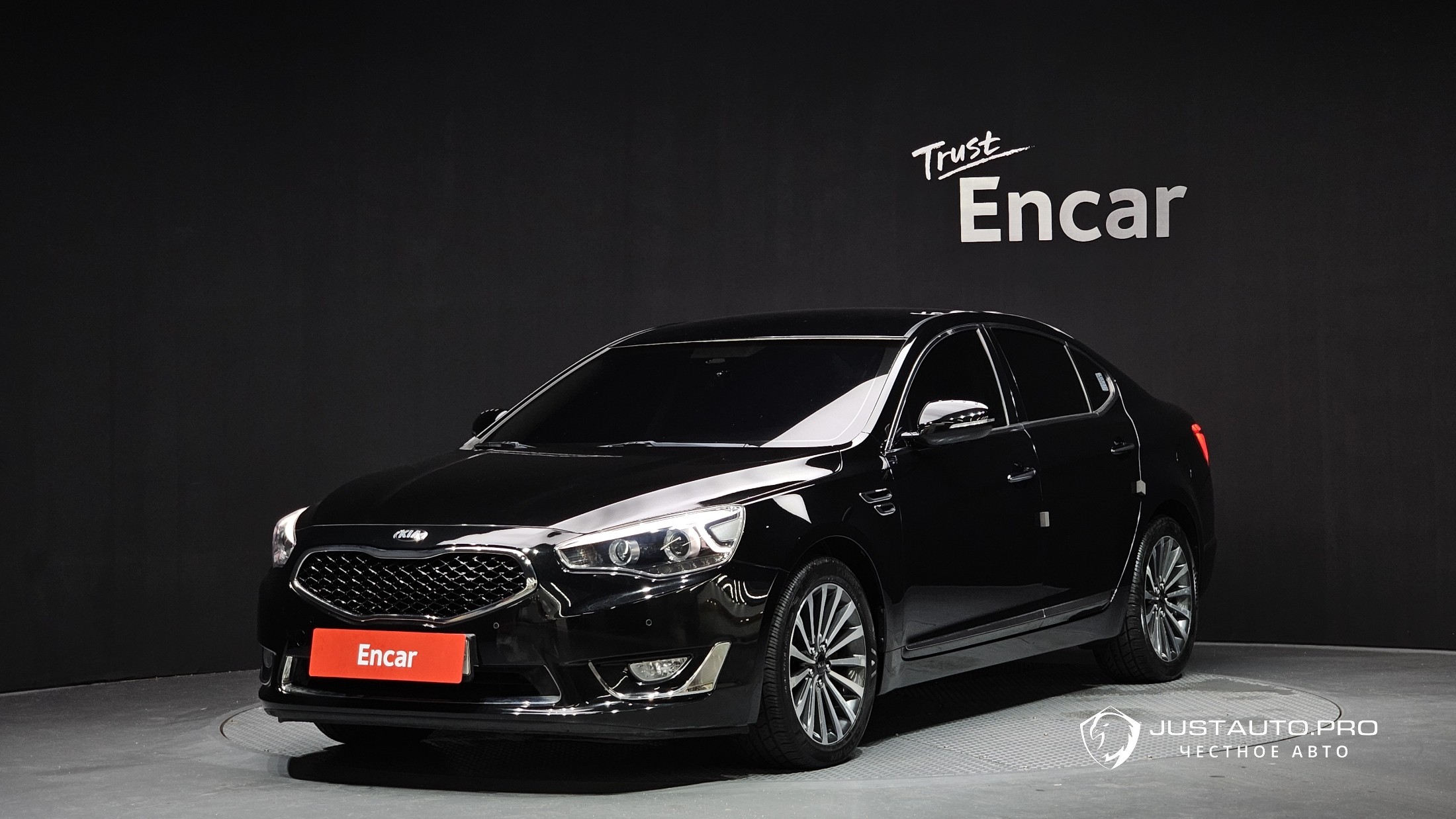 Автомобиль Kia K7