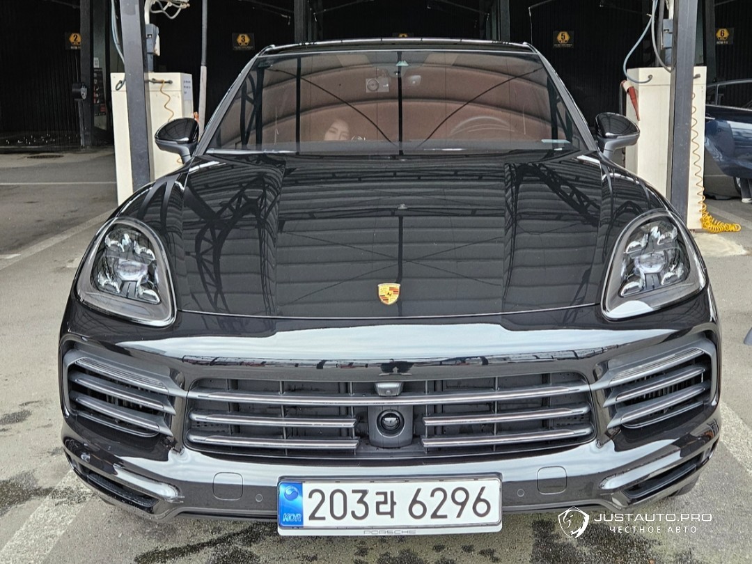 Автомобиль Porsche Cayenne