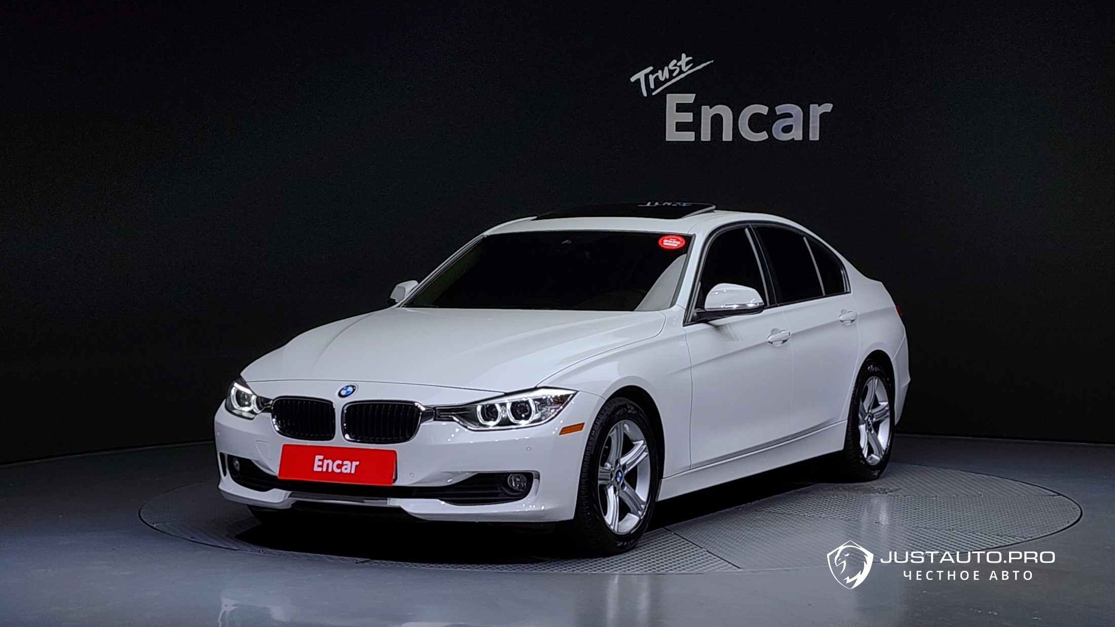 Автомобиль BMW 3-Series