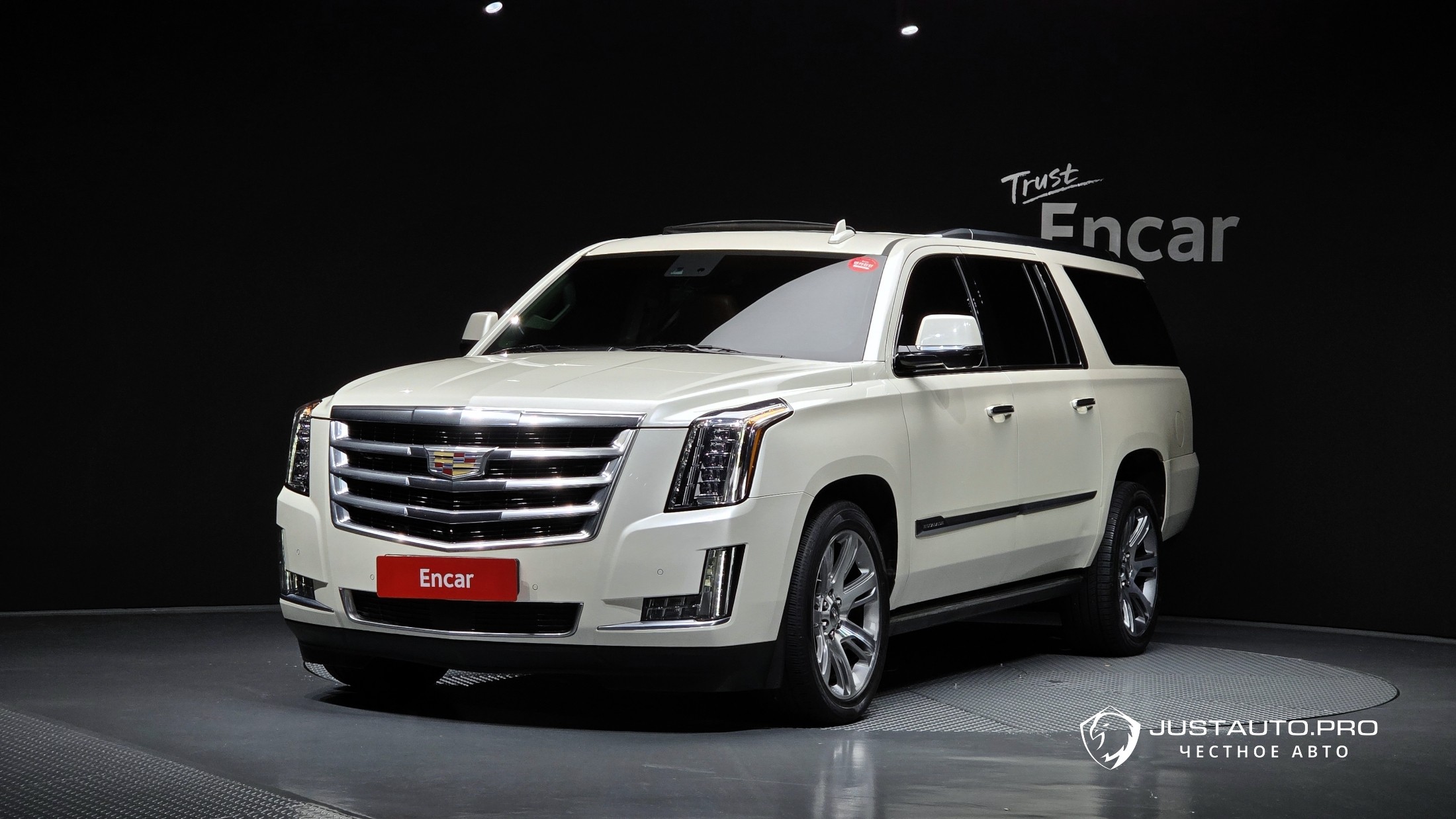 Автомобиль Cadillac Escalade