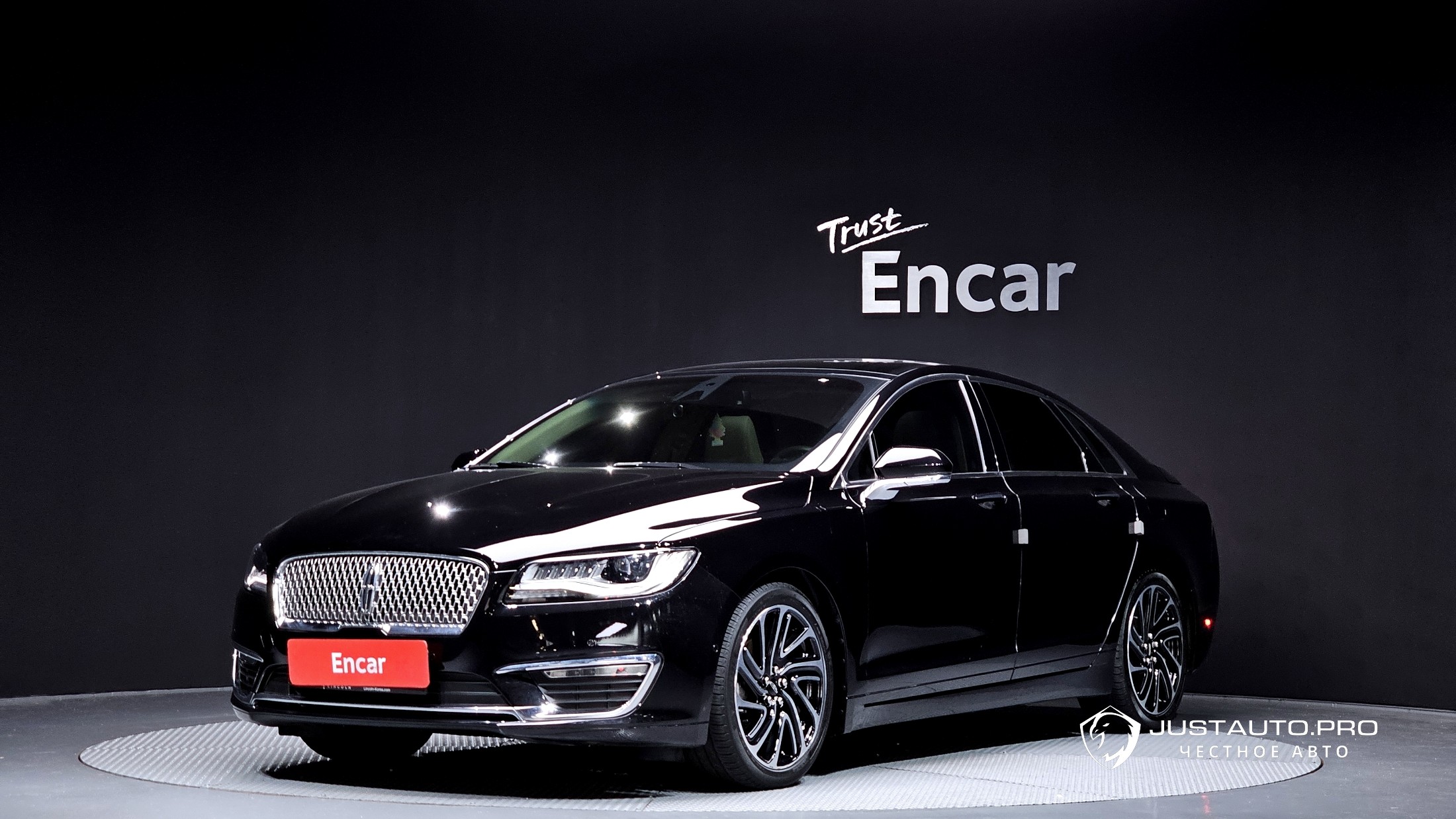 Автомобиль Lincoln MKZ