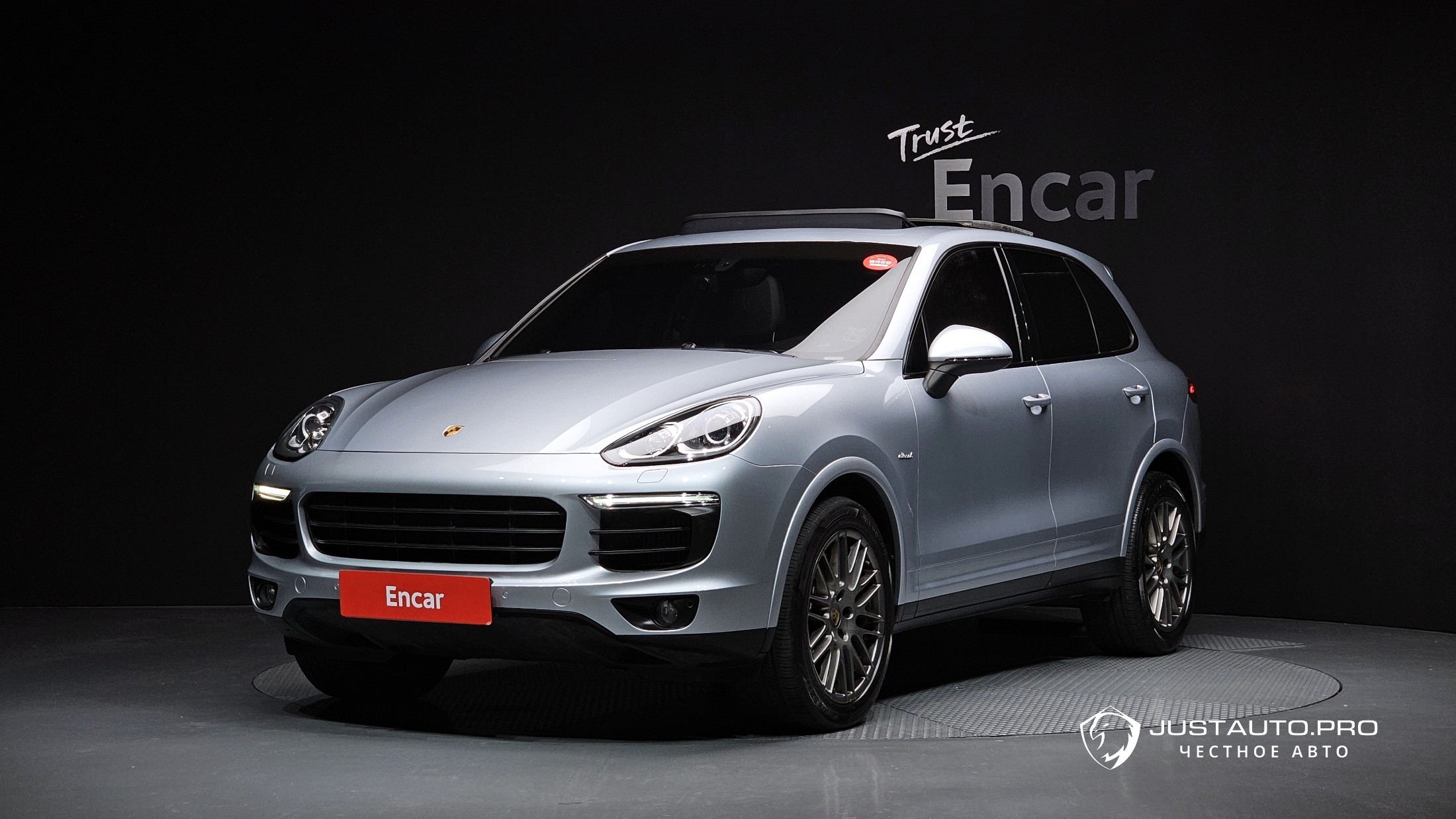 Автомобиль Porsche Cayenne