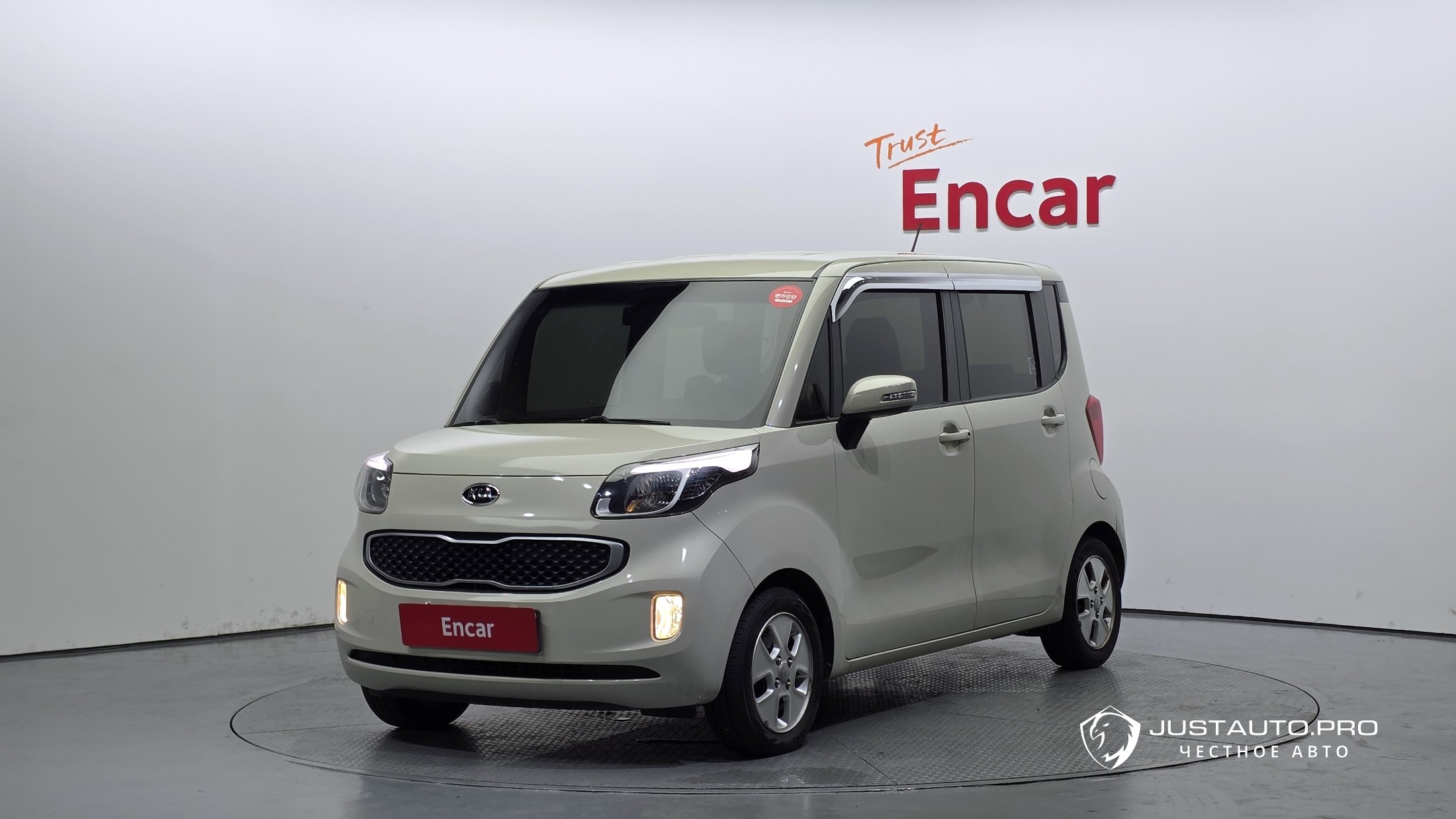 Автомобиль Kia RAY