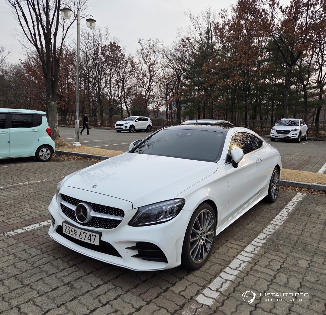 Автомобиль Mercedes-Benz C-Class