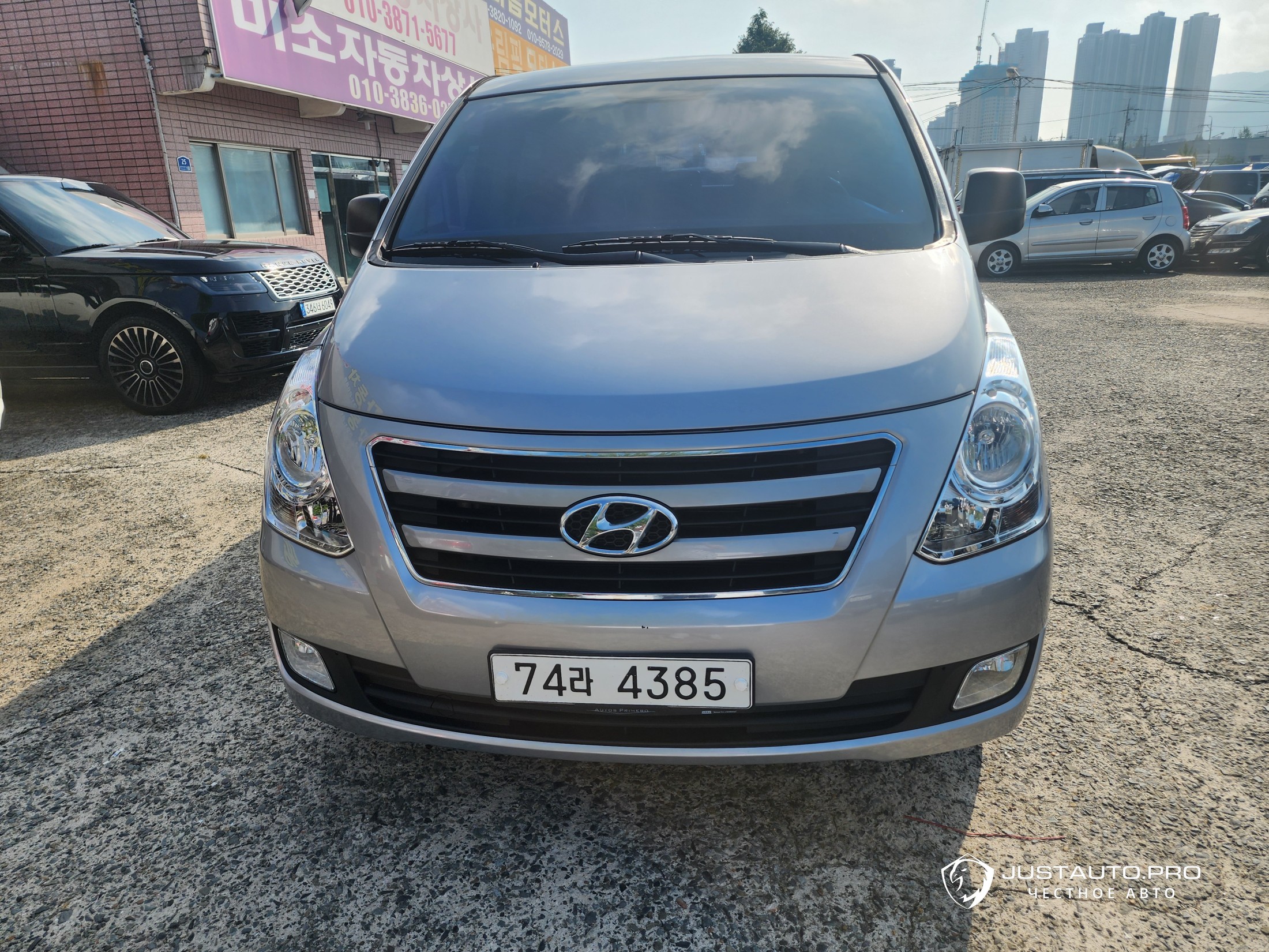 Автомобиль Hyundai Starex