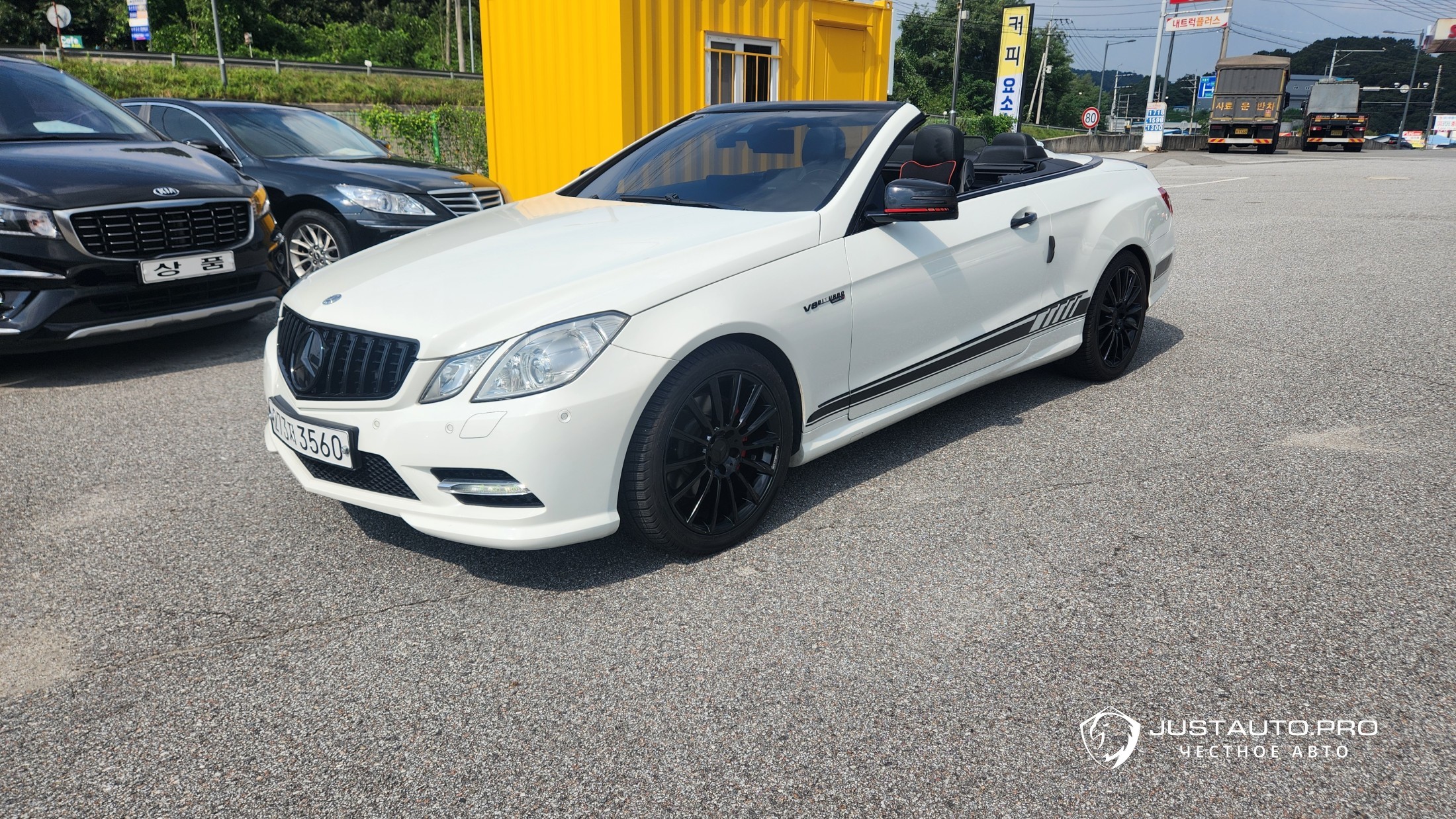 Автомобиль Mercedes-Benz E-Class