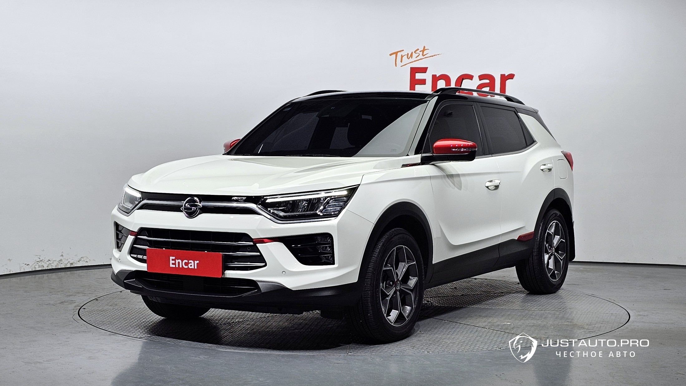 Автомобиль KG_Mobility_Ssangyong KORANDO