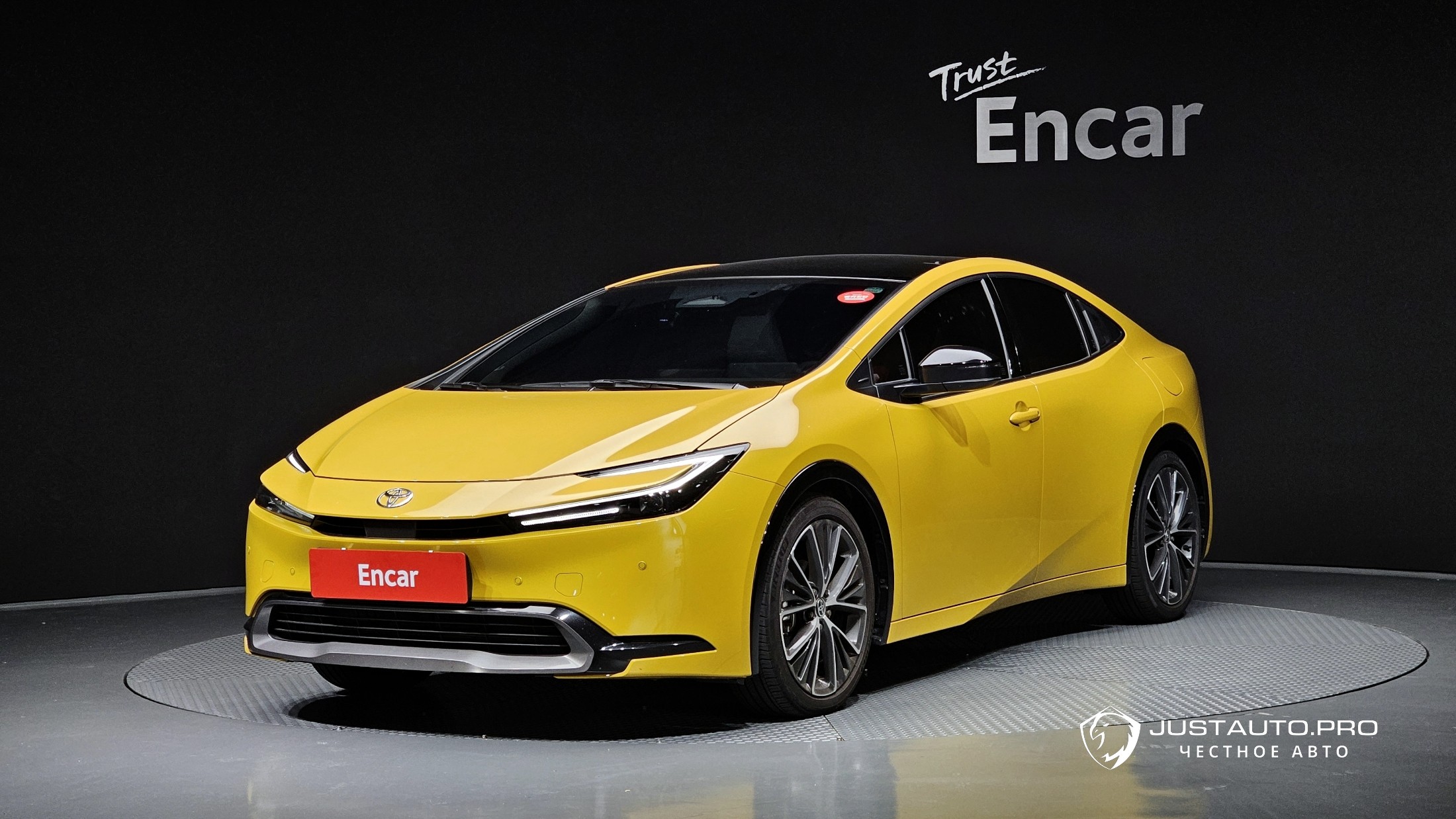 Автомобиль Toyota Prius