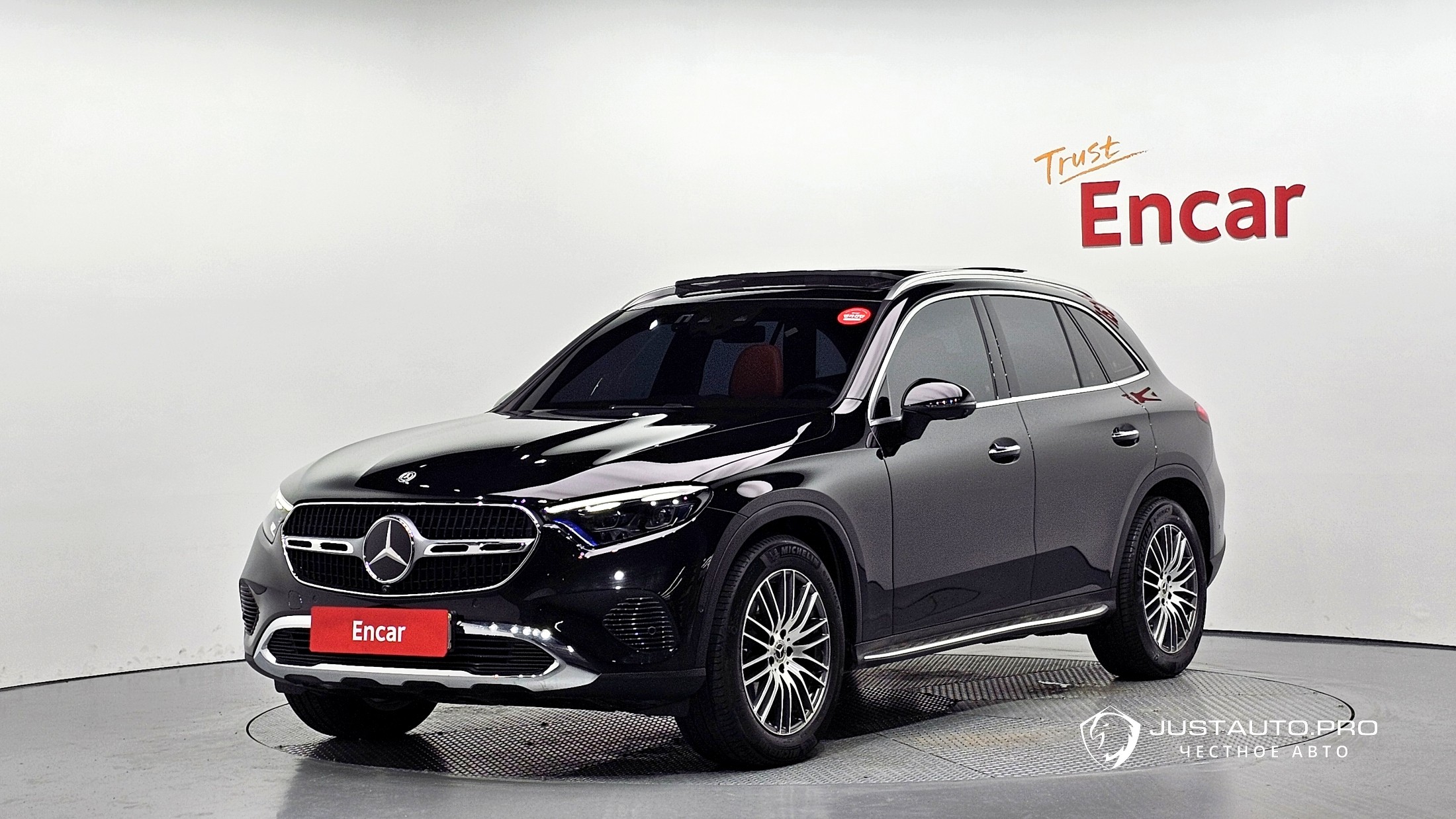 Автомобиль Mercedes-Benz GLC-Class