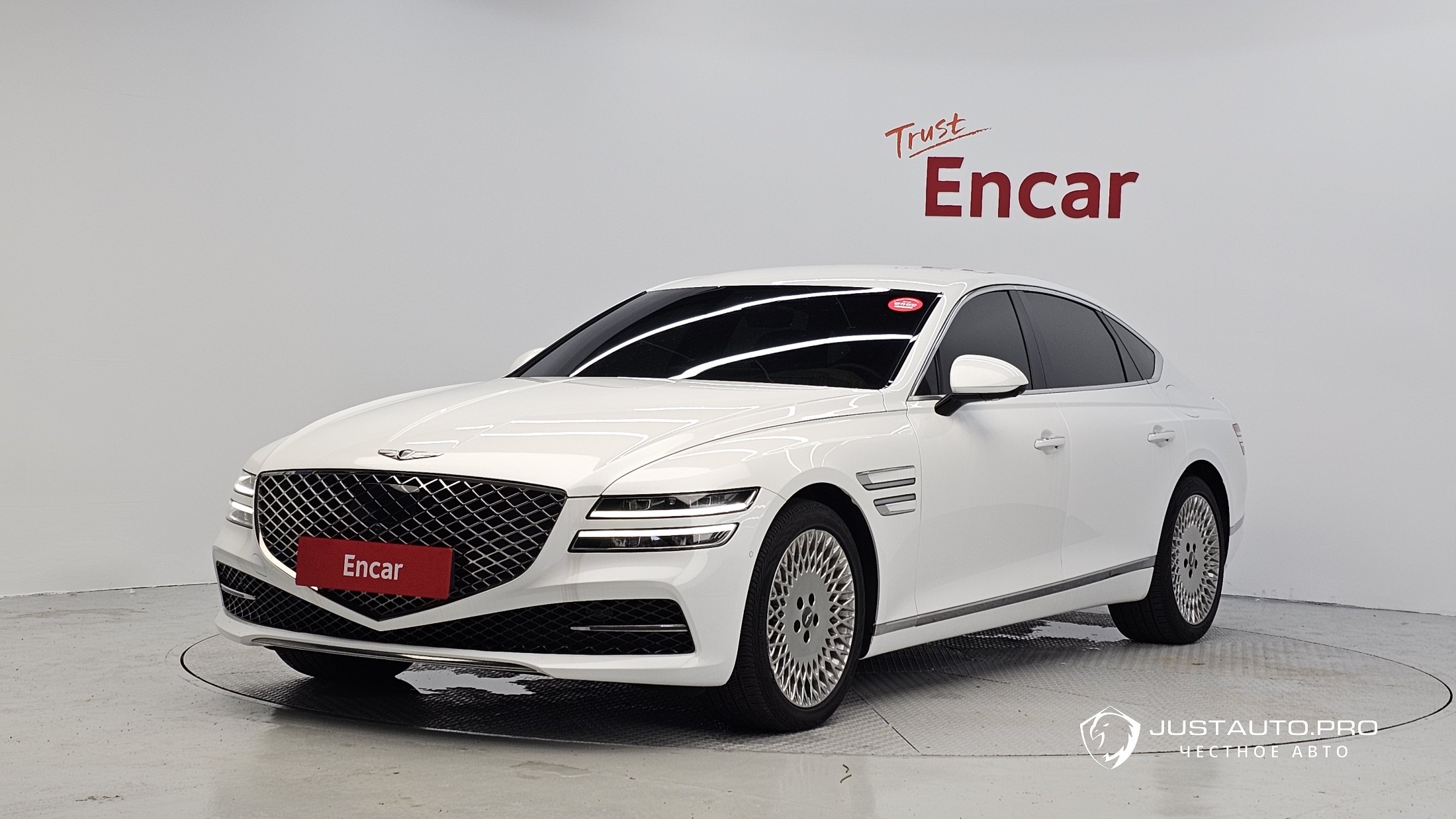 Автомобиль Genesis G80