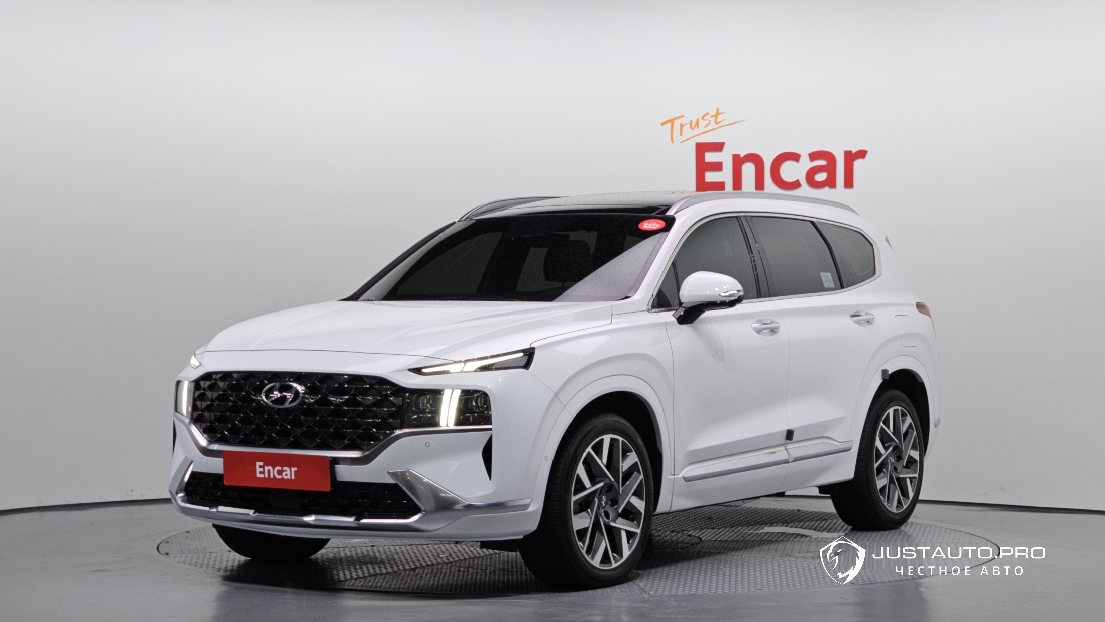 Автомобиль Hyundai Santafe