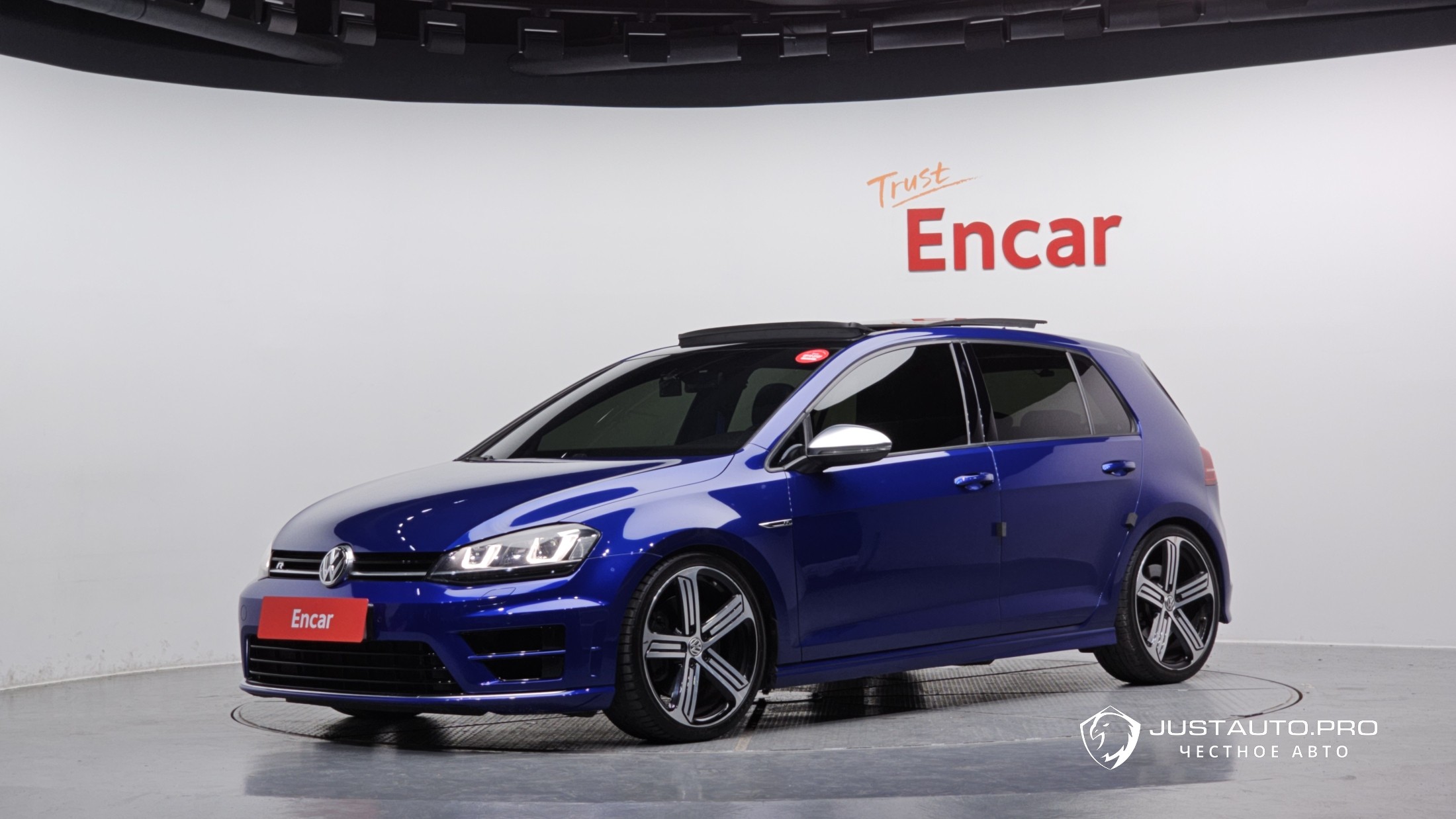 Автомобиль Volkswagen Golf