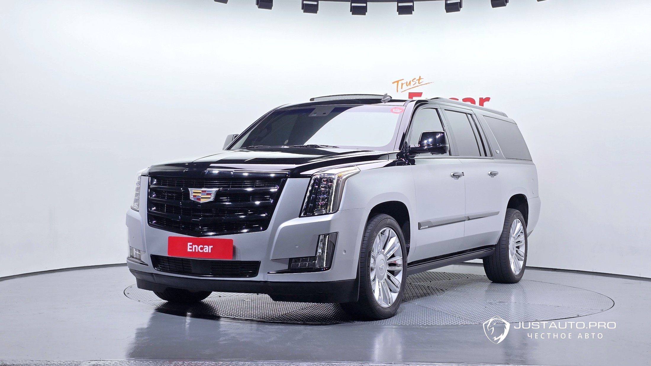 Автомобиль Cadillac Escalade