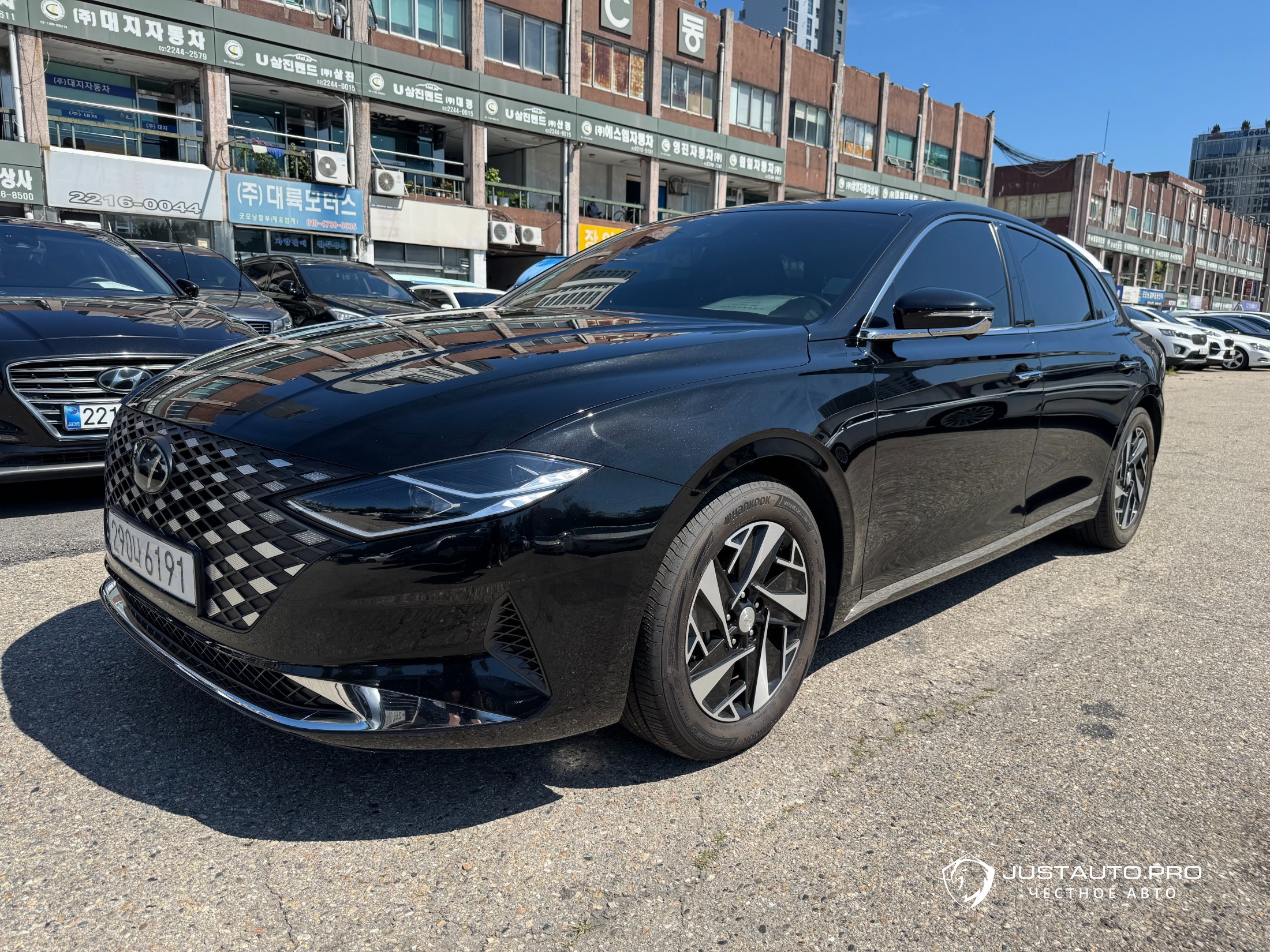 Автомобиль Hyundai Grandeur