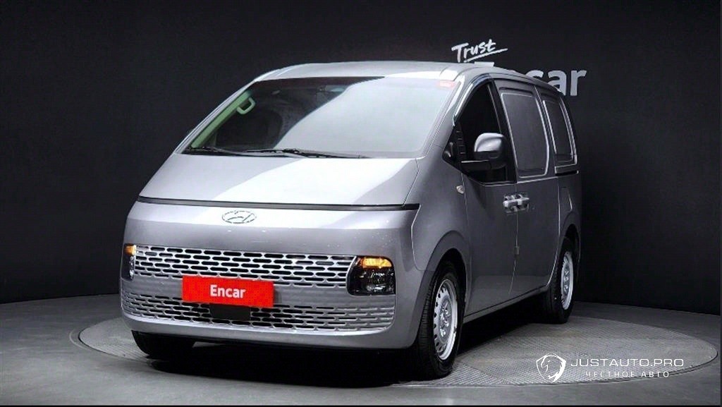 Автомобиль Hyundai Staria