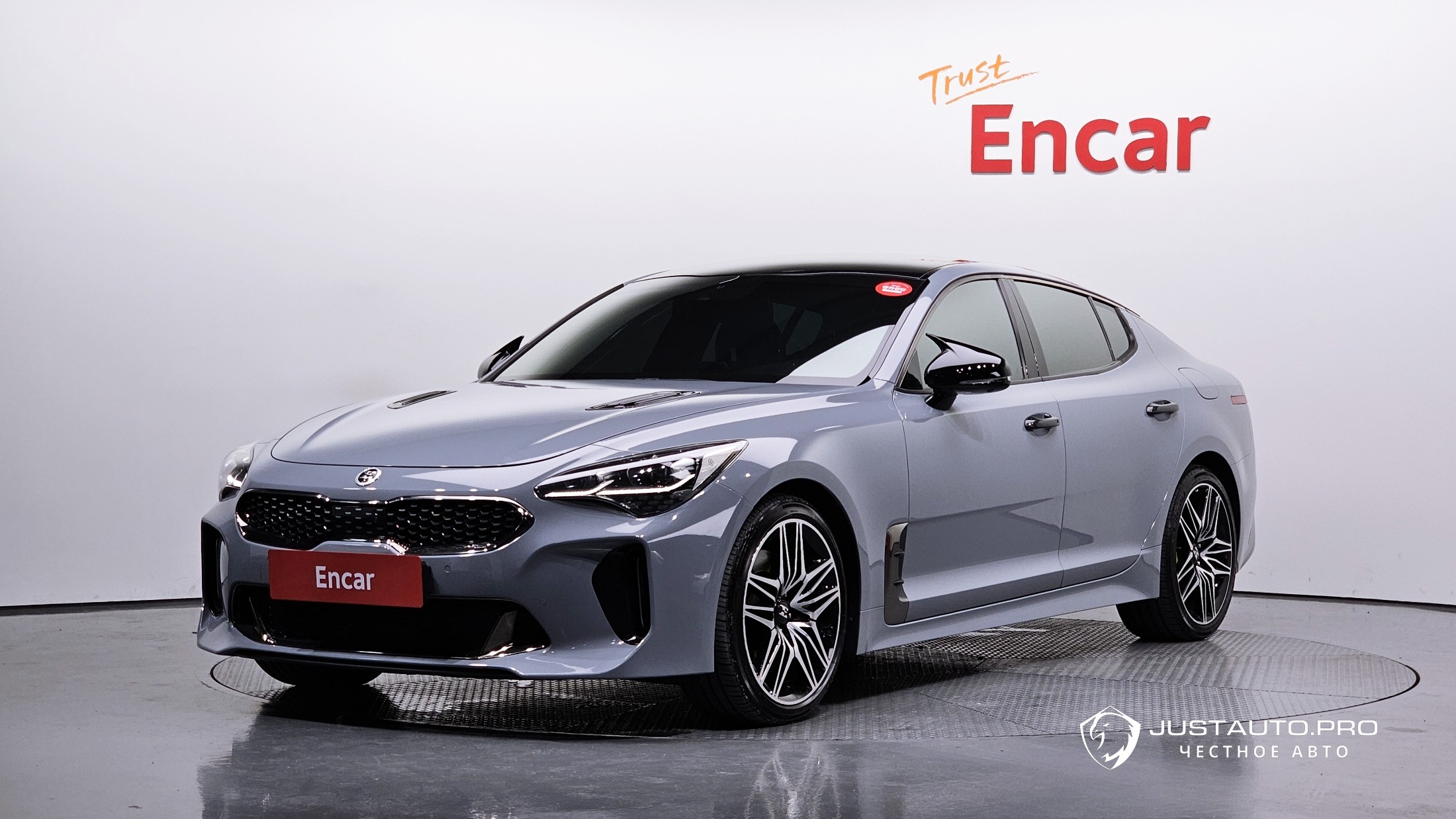Автомобиль Kia Stinger