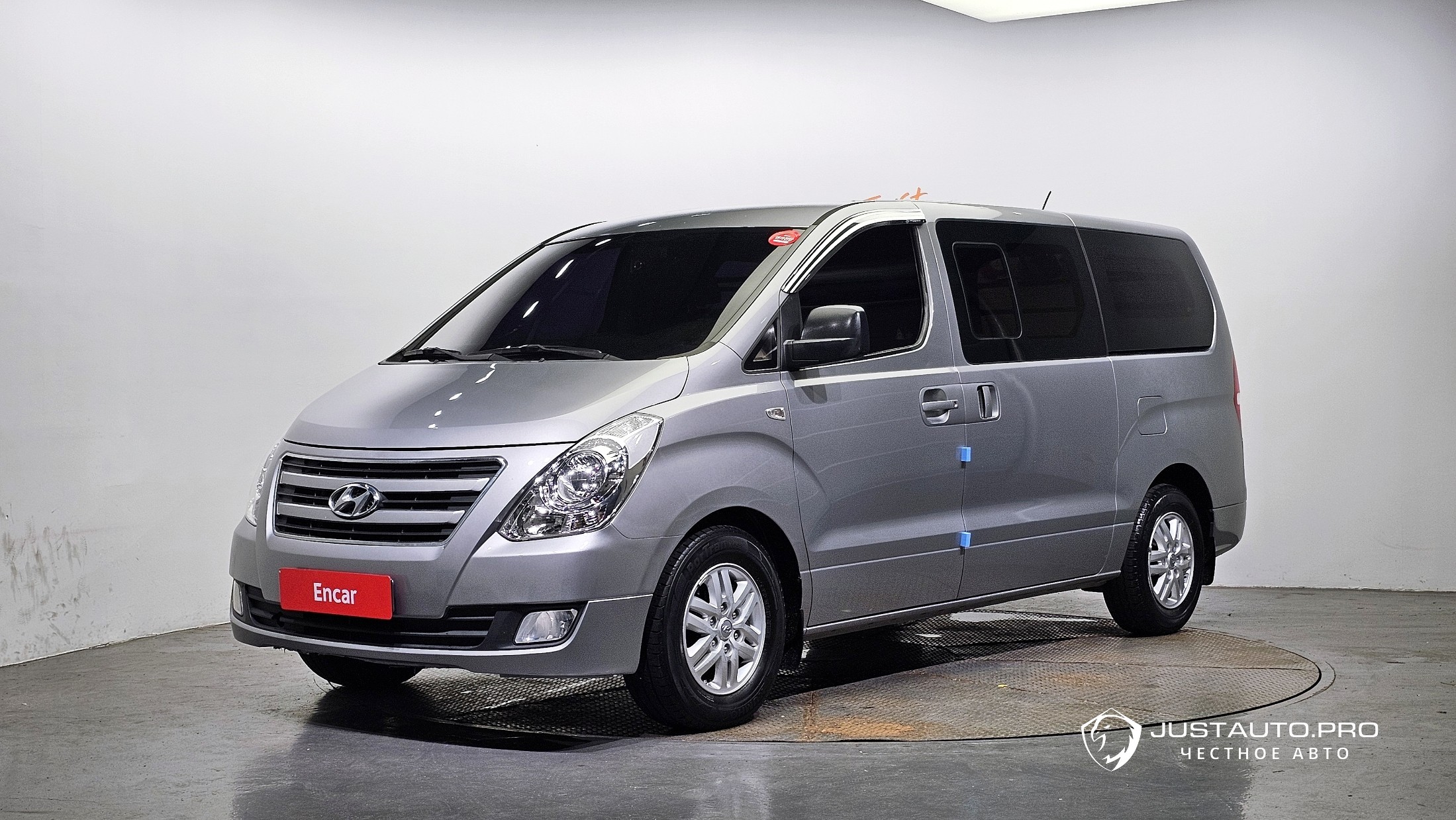 Автомобиль Hyundai Starex
