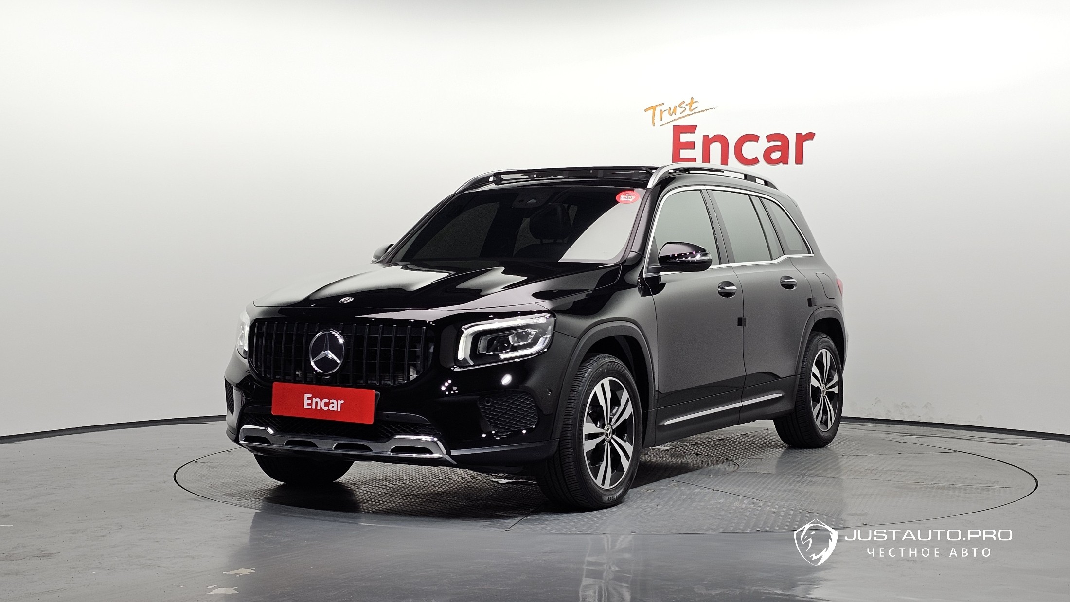 Автомобиль Mercedes-Benz GLB-Class
