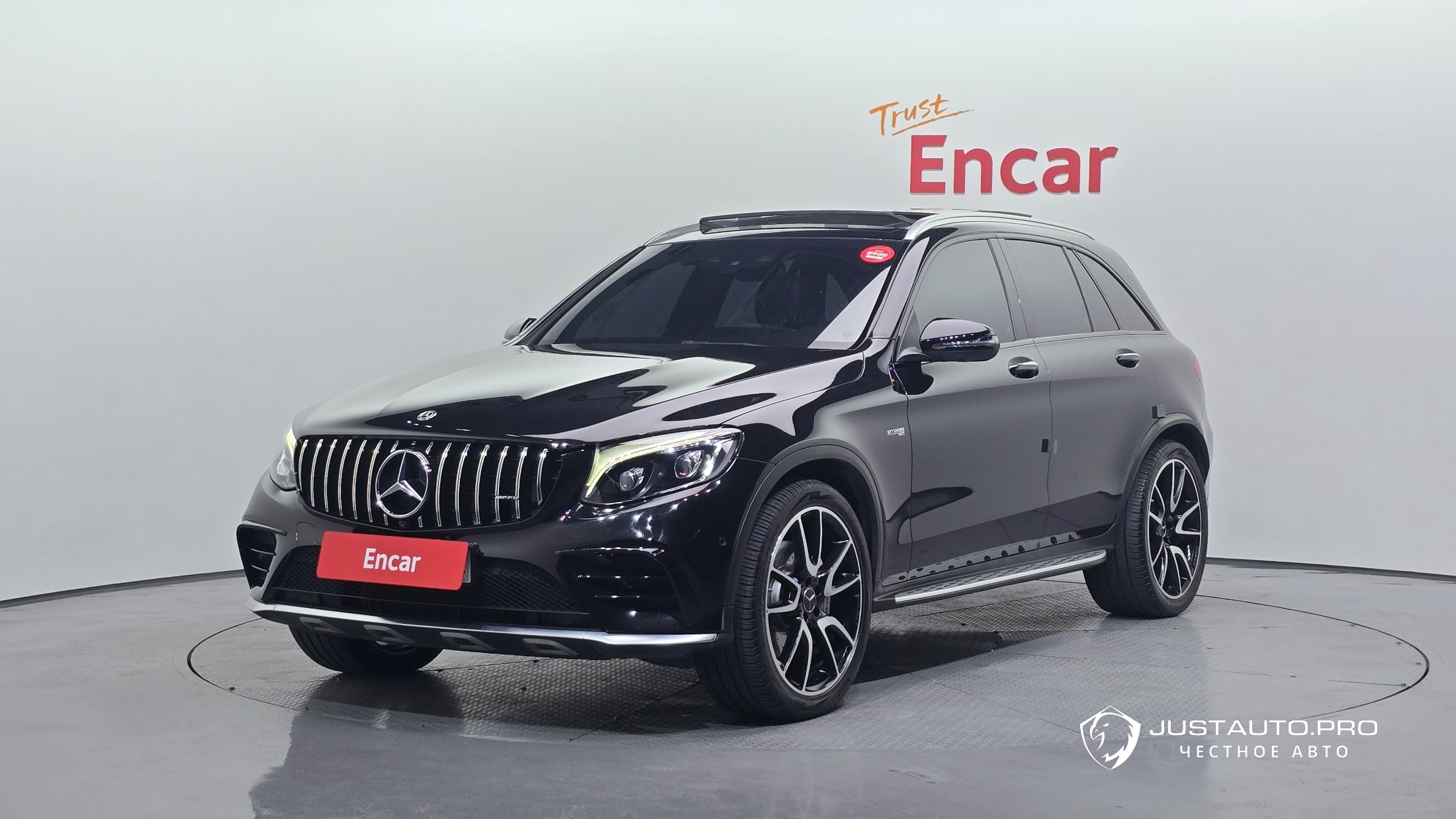 Автомобиль Mercedes-Benz GLC-Class