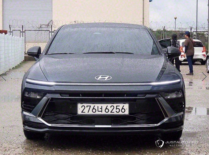 Автомобиль Hyundai Sonata